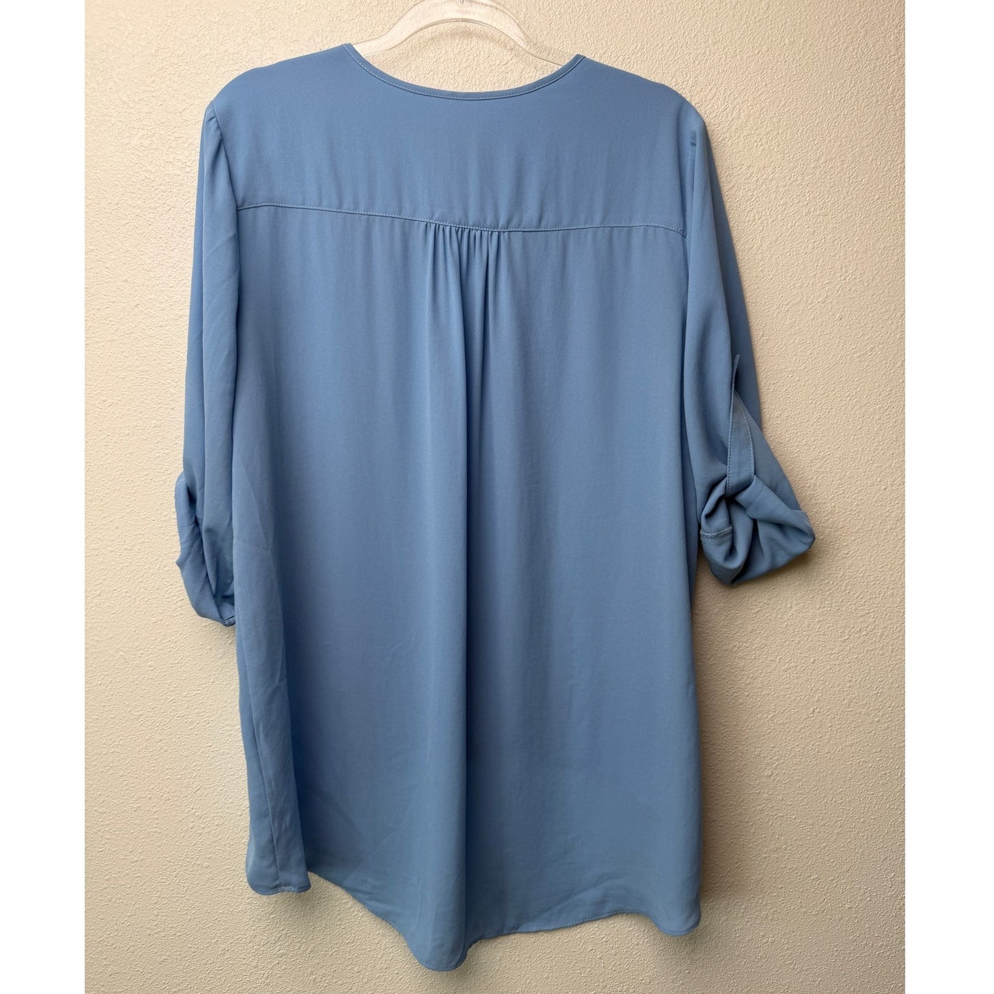 Karen Kane Light Blue Hi-Low Layered V-Neck Roll Tab Blouse Size L