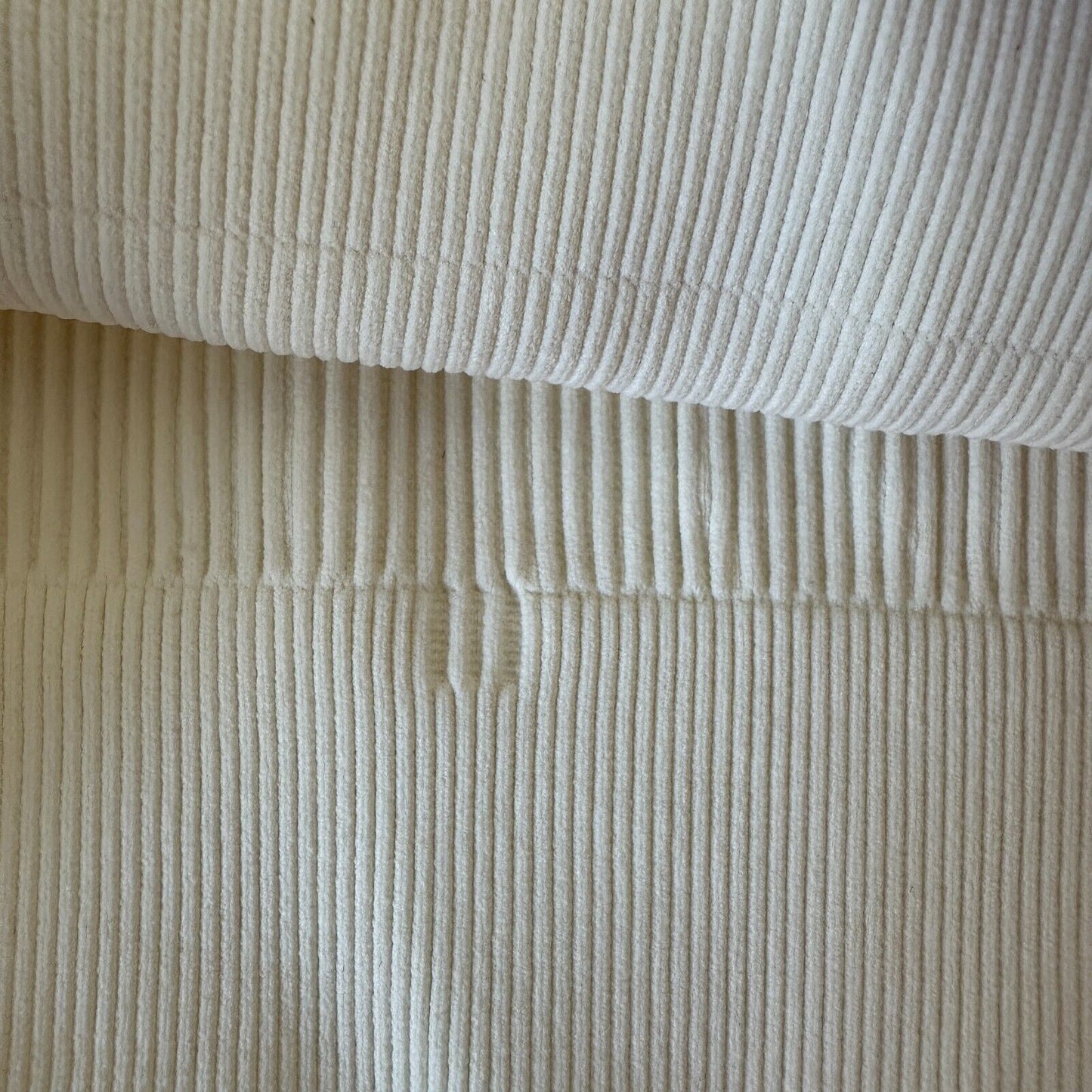 Cream Ribbed Knit Cut Front V-Neck Soft Sports Bra Crop Top No Inserts Medium