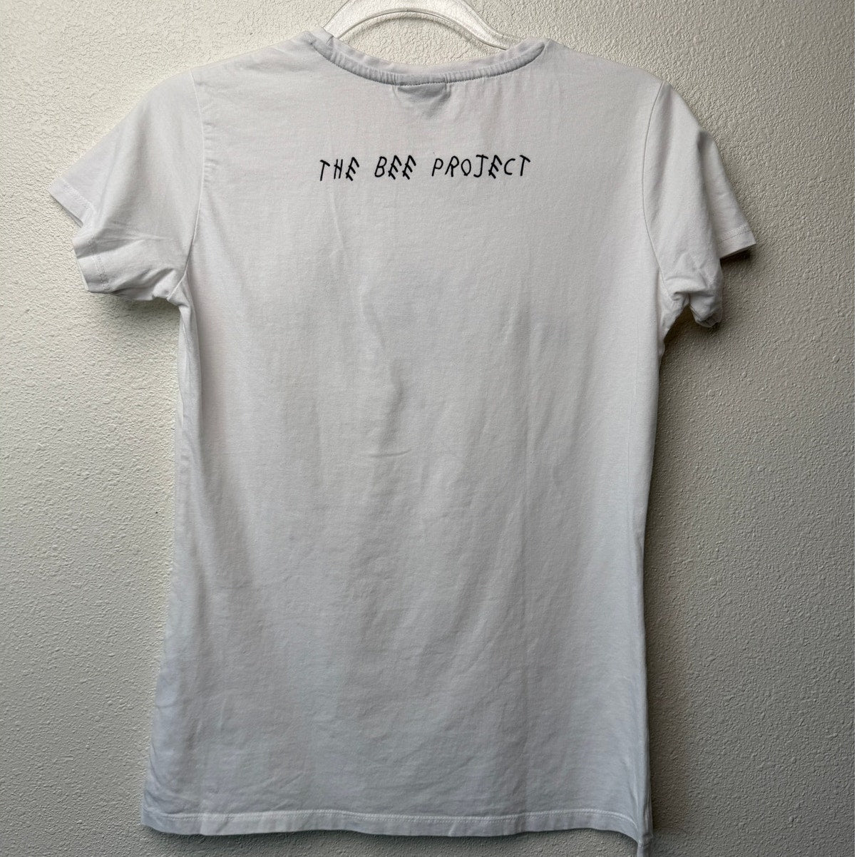 Premium Women White Bee Graphic Tee Women's S