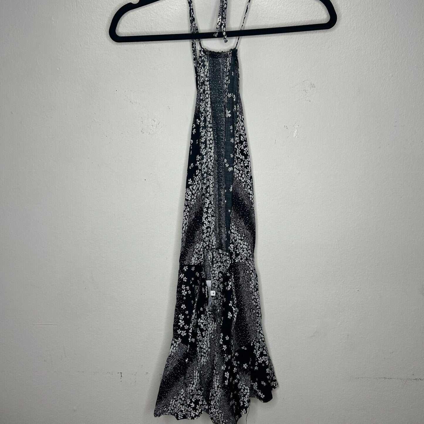 Olivaceous Black and White Floral Halter Tie Neck Open Back Flowy Romper Medium