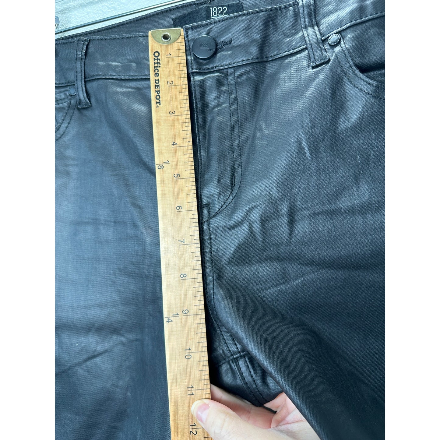 1822 Denim Black Shimmer Leatherette Skinny Pant 30 P / 10 P