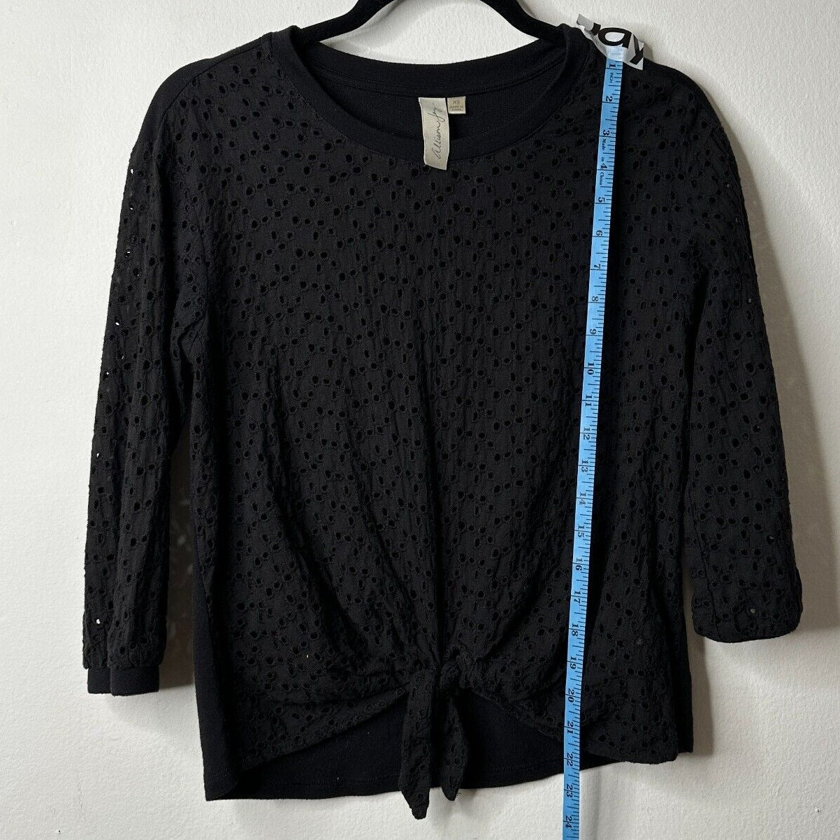 Allison Joy Black Eyelet Lace Front Tie 3/4 Sleeve Round Neck Blouse XS