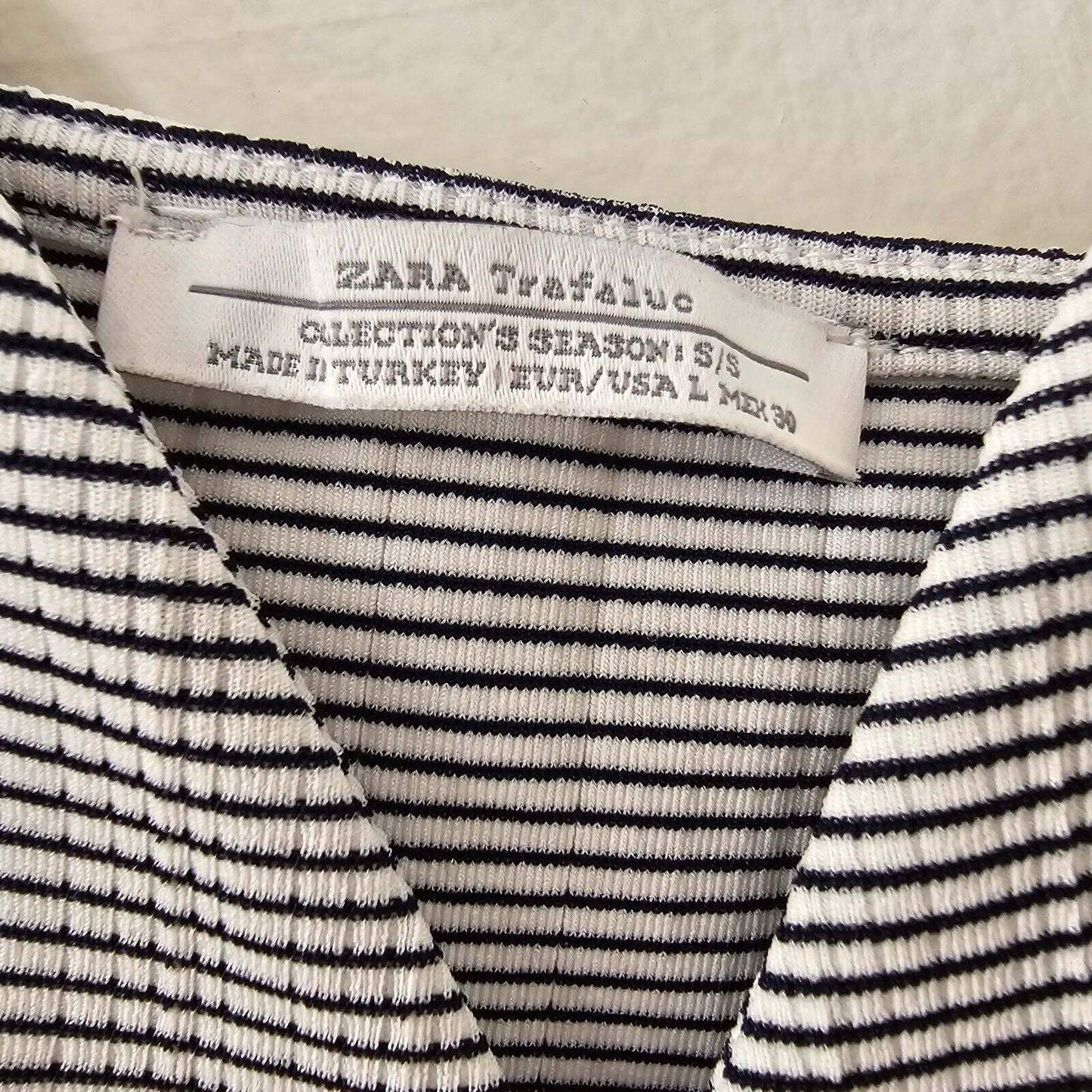 Zara Navy & White Stripe Spaghetti Strap VNeck Bralette Style Crop Top Large