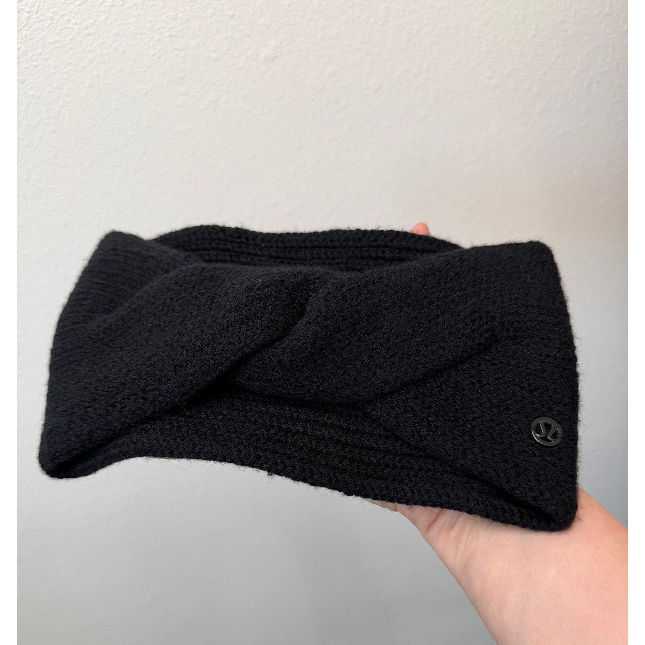 Lululemon Twisted Bliss Earwarmer Black One Size
