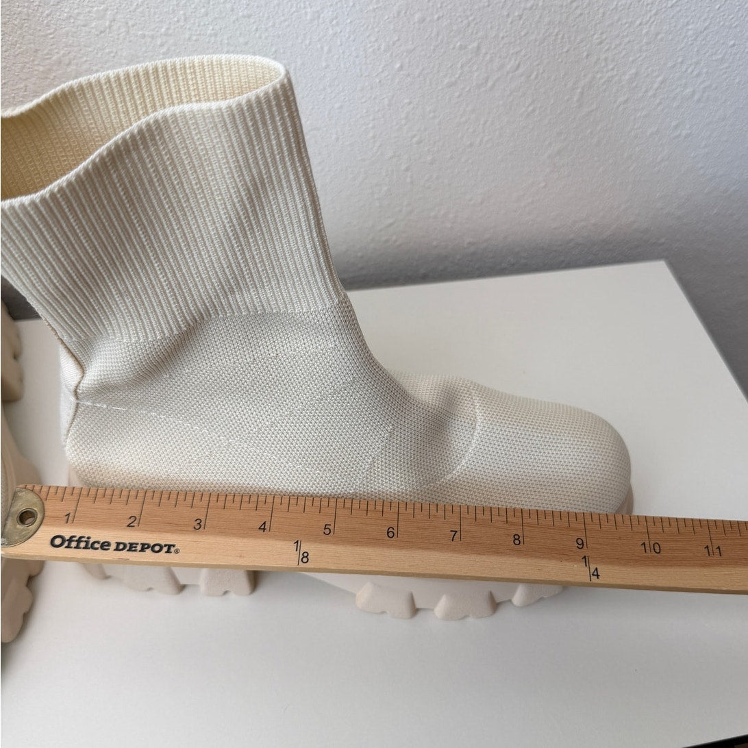 Women's Cream Knit Platform Sock Booties Chunky Lug Sole Boots Size 7