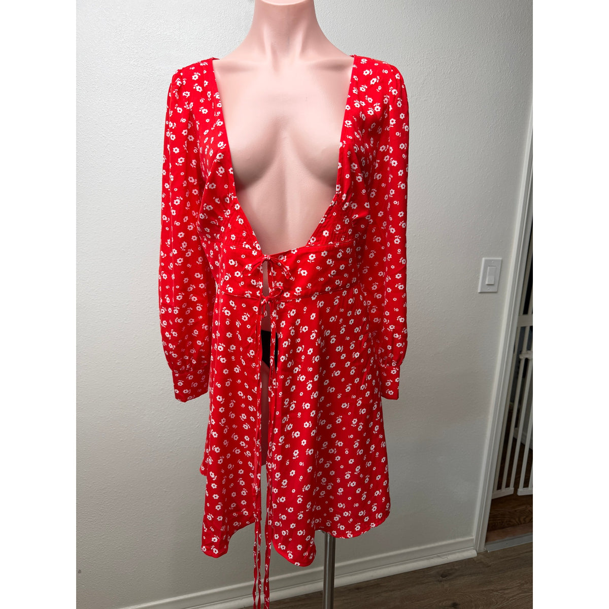 ALEXACHUNG Red Floral Wrap Mini Dress Women US 2
