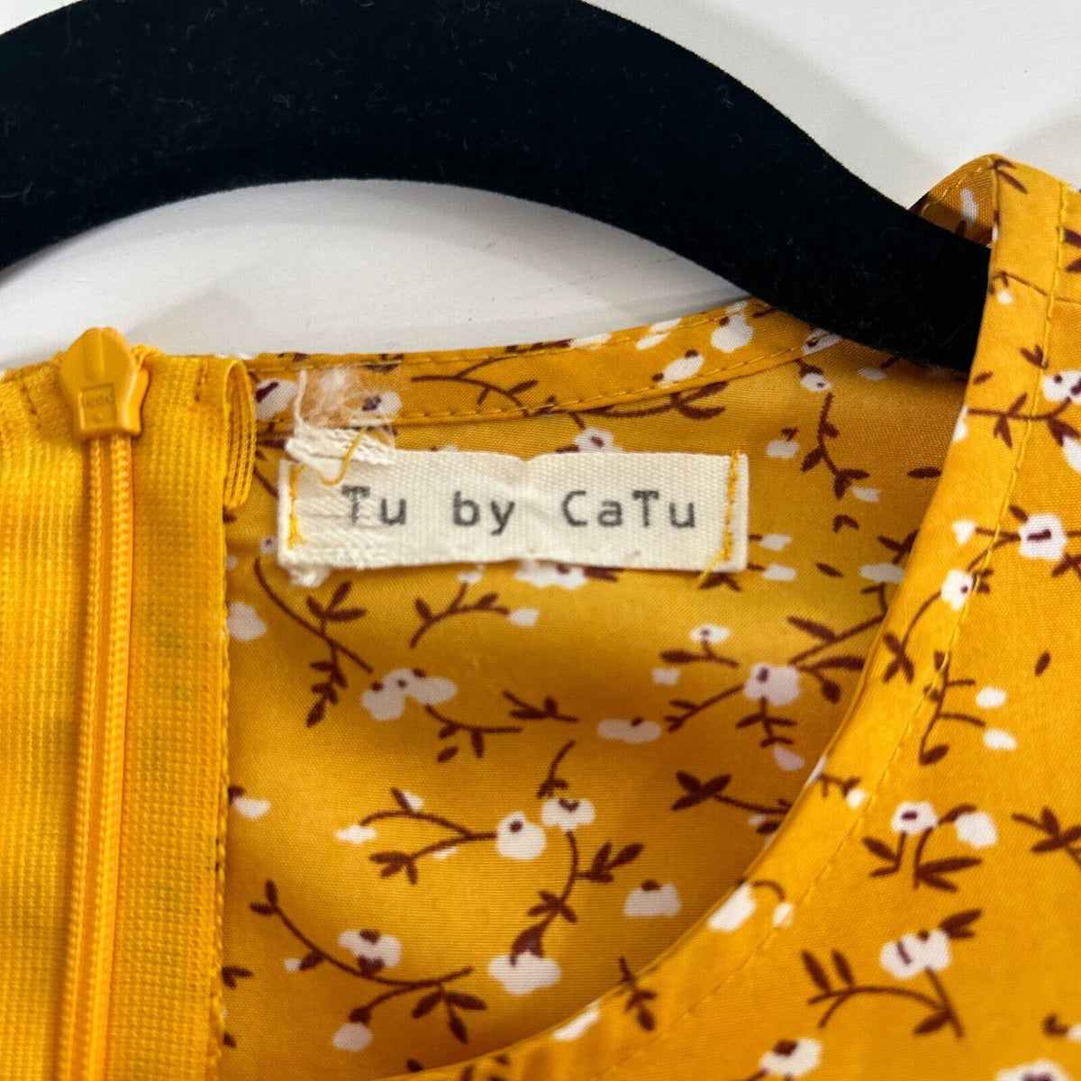 Tu by Catu Mustard Yellow White Brown Floral Short Sleeve Crew Neck Mini Dress