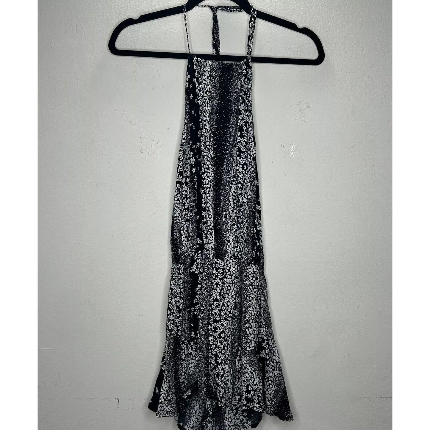 Olivaceous Black and White Floral Halter Tie Neck Open Back Flowy Romper Medium
