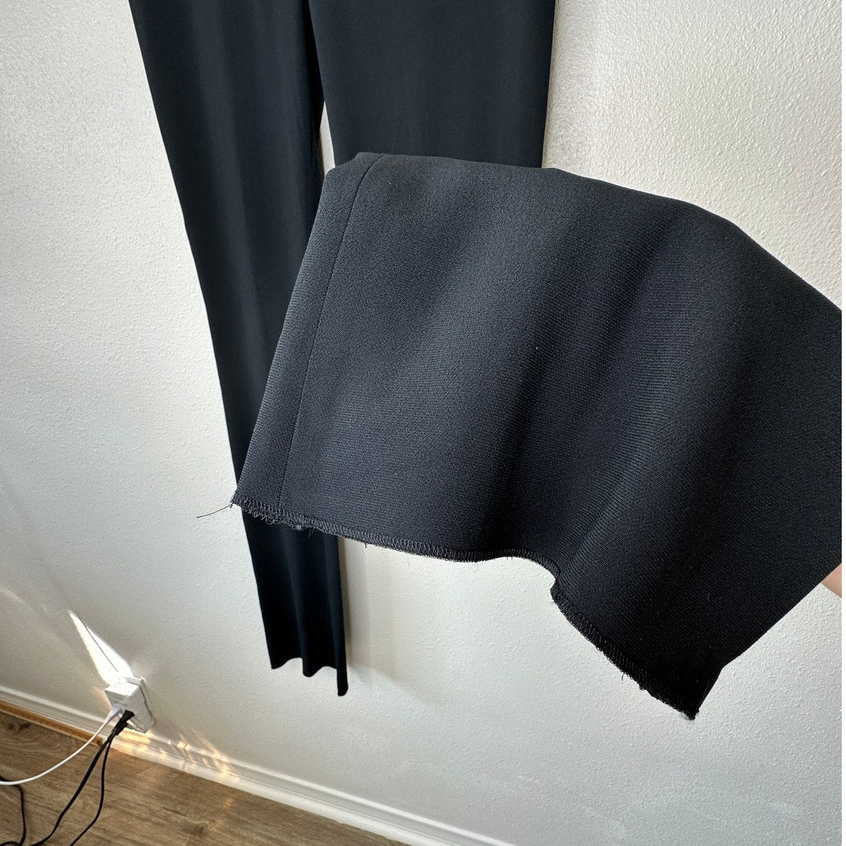 Tom Ford Black Viscose Blend Slight Flare Long Dress Pants 46 / 12