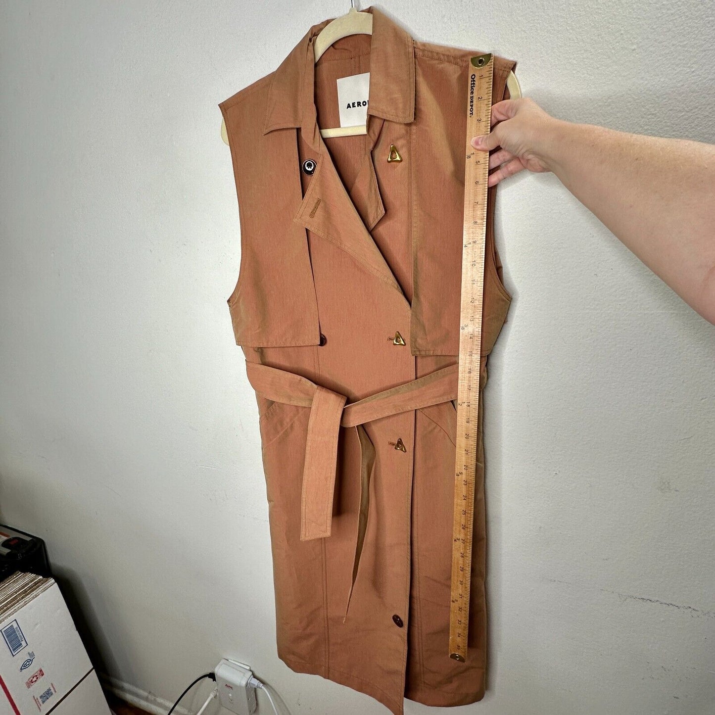 Aeron Delray Dusty Peach Iridescent Sleeveless Button Trench Coat Welt Pockets