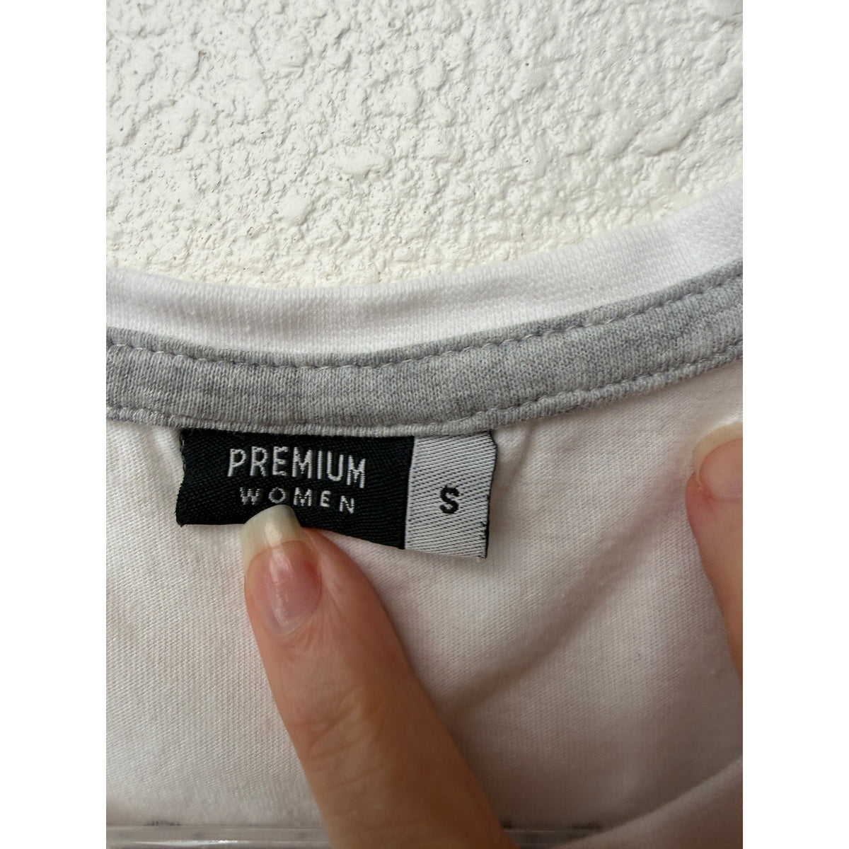 Premium Women White Bee Graphic Tee Women's S