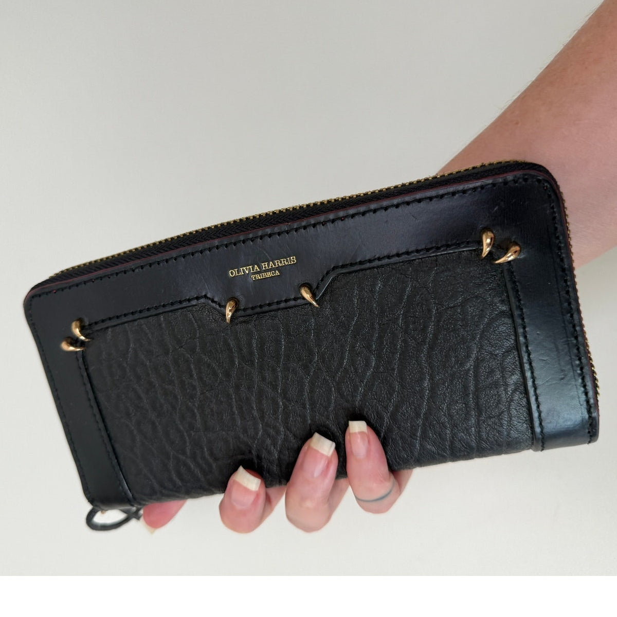 NWT Olivia Harris Gahan Black Zip Wallet Women's