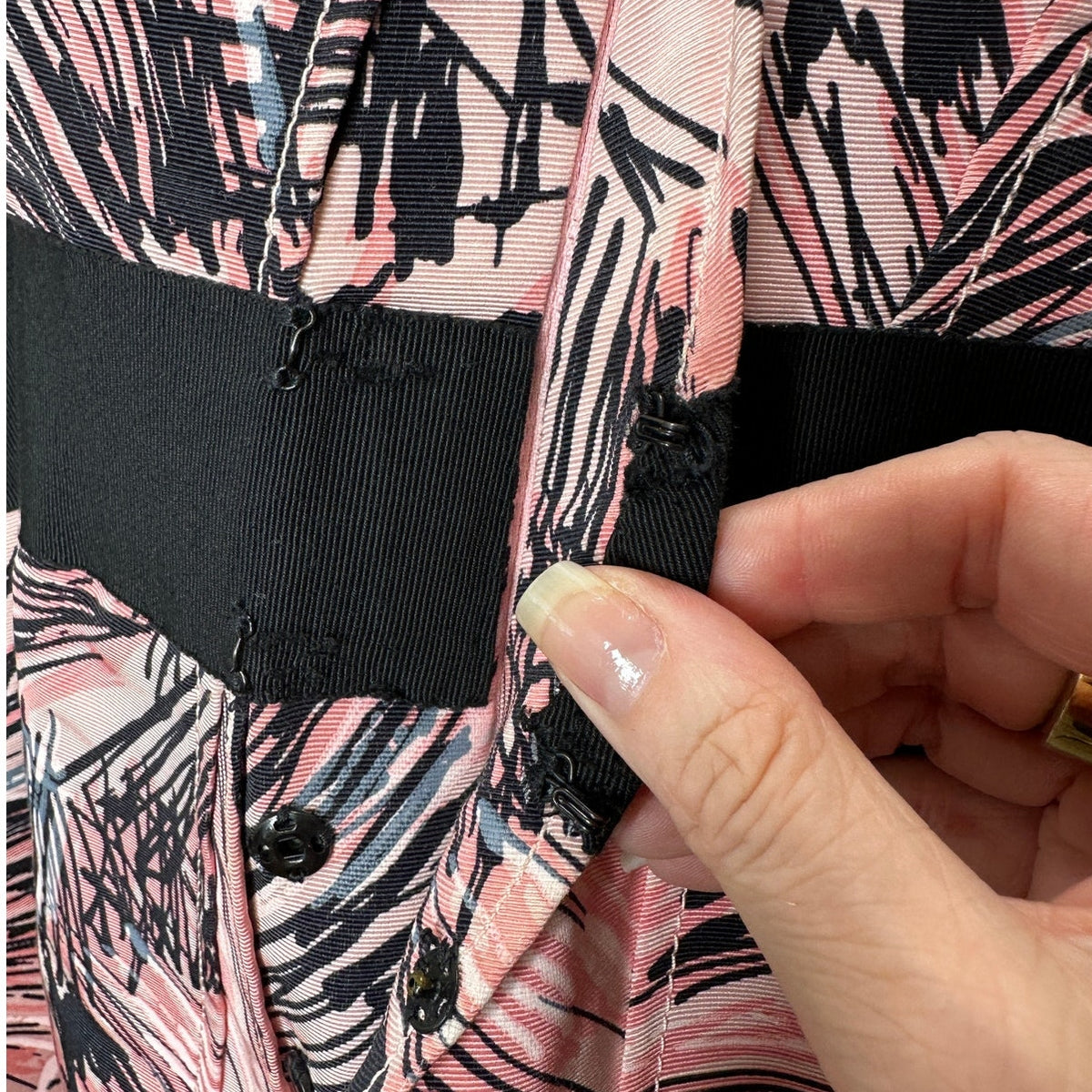 NWT Carolina Herrera Pink Black Splash Parasol Print Faille Strapless Cocktail Dress S