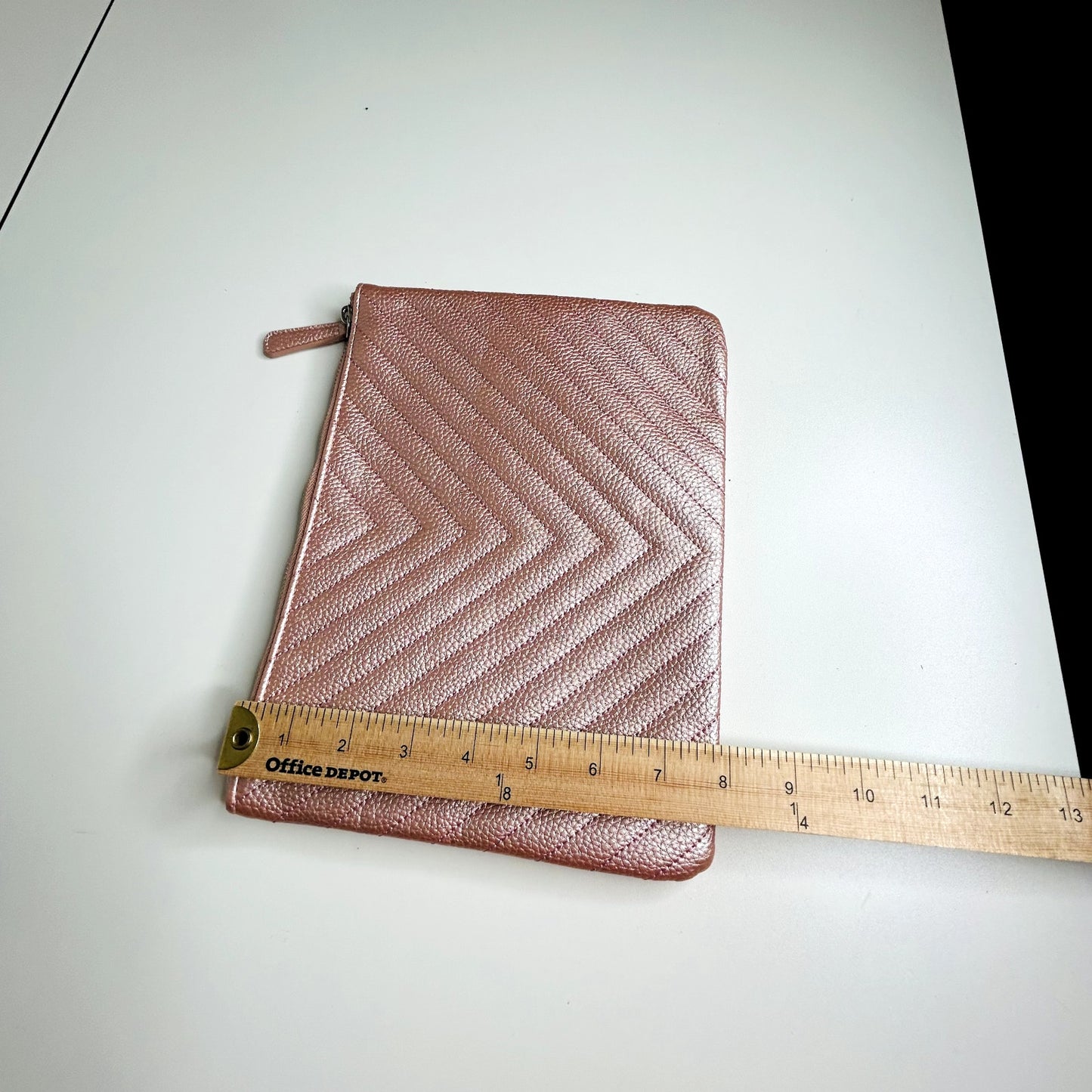 Chaviv by Violet Teriti Chic Metallic Pink Clutch Zip Close Chevron Design Purse