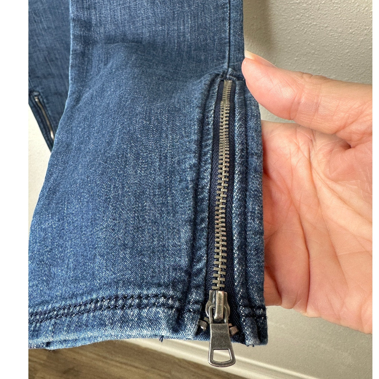 Splendid Medium Wash High Waist Ankle Zip Stretch Skinny Jeans 29