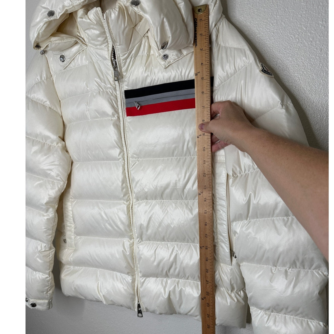 NWT Moncler Mounier White Down Puffer Jacket Hooded 3 Stripes R$1410 Size 4 / XL