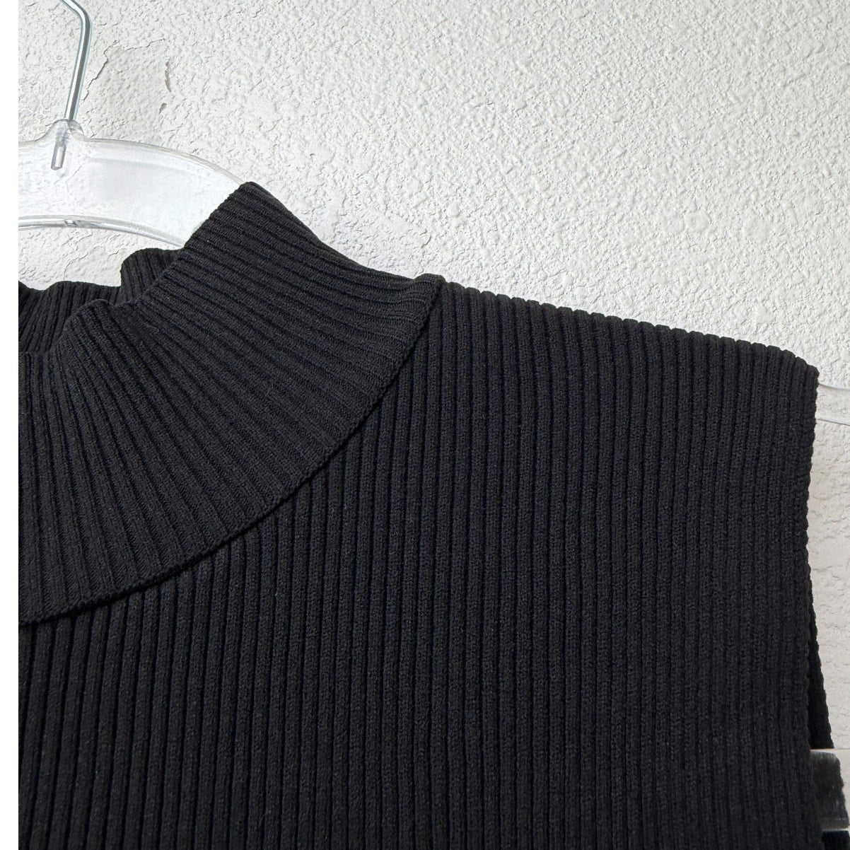 NWT Zara Black Ribbed Mock Neck Sleeveless Top L