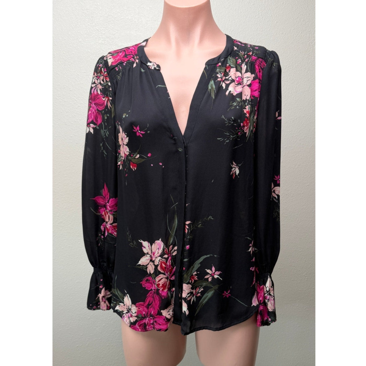 Joie Black Pink Floral Silk V Neck Blouse Women S
