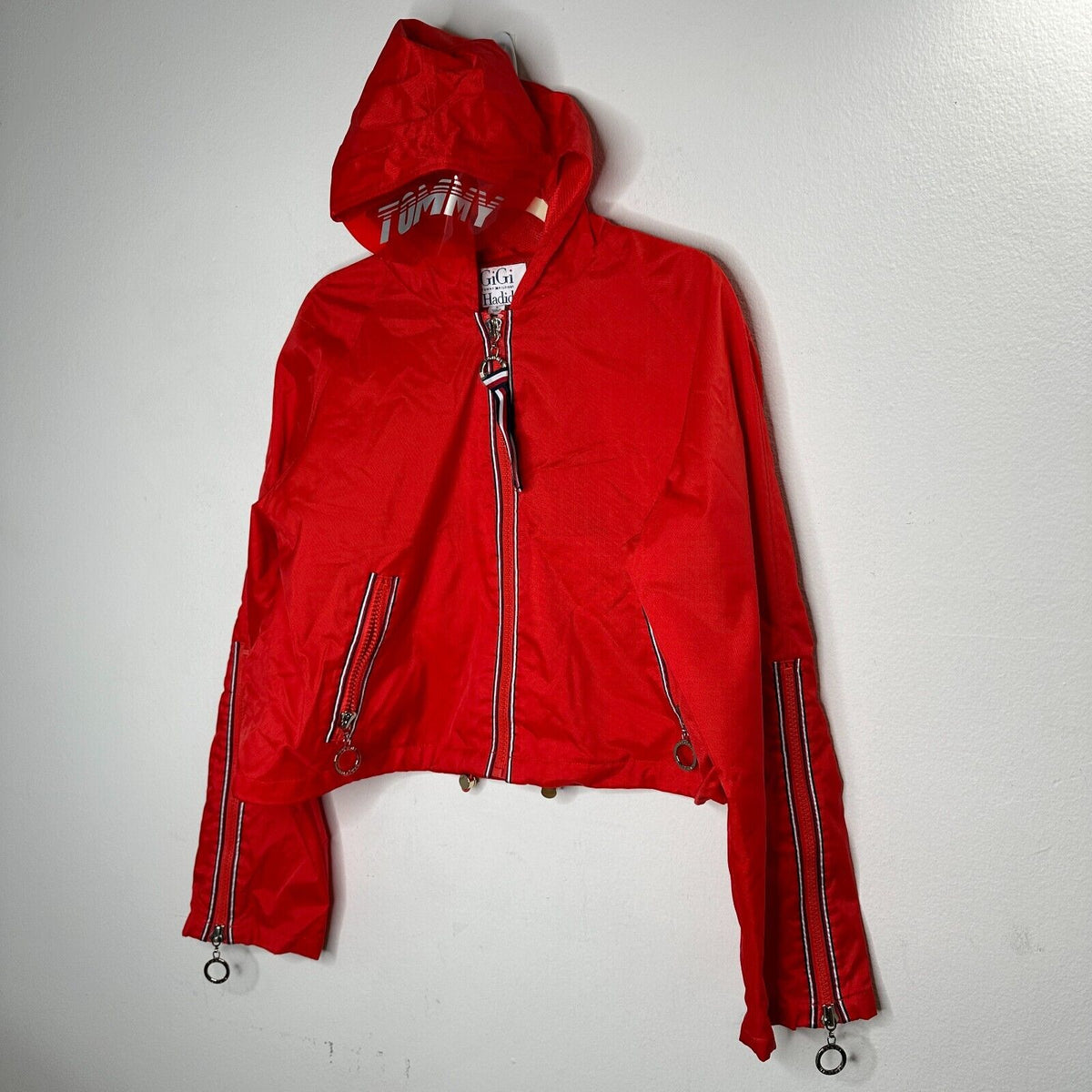 Tommy X Gigi Hadad Visor K-Way Jacket Flame Scarlet-Red Front Zip Mesh Lining SM