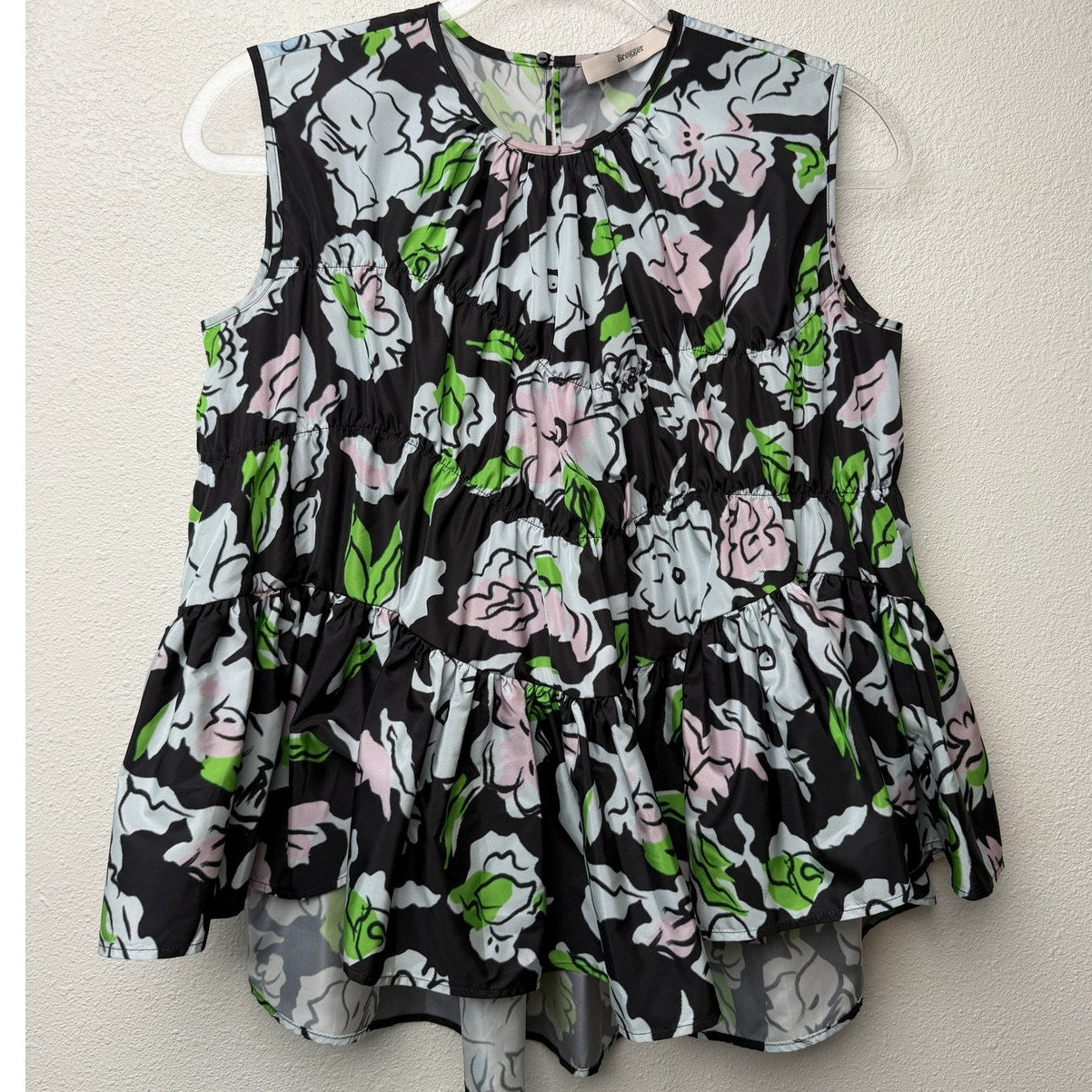 Brogger Floral Smocked Sleeveless Blouse Black S