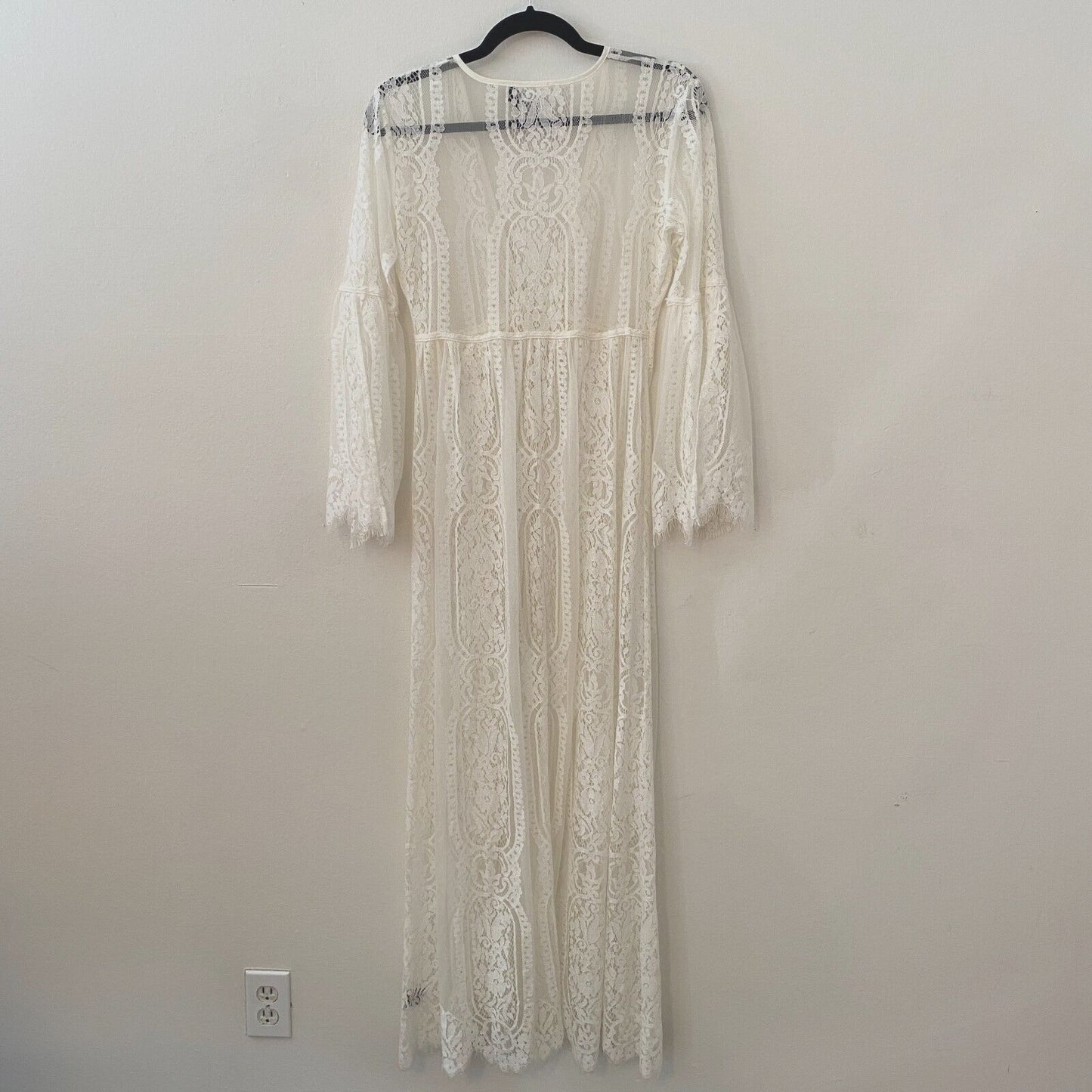 Sheer White Oval Shape Floral Lace Maxi Kimono Flutter Sleeve Beach Cover Up M