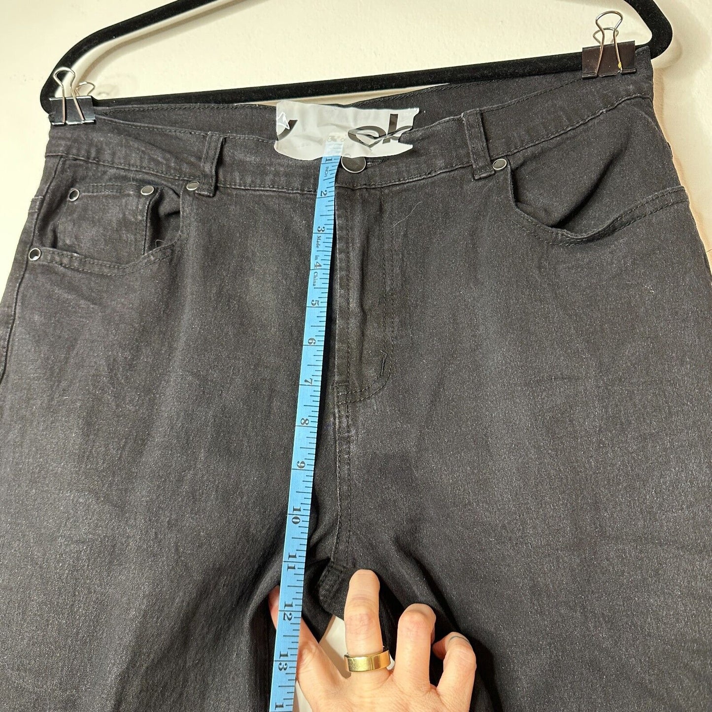 DG2 Diane Gilman Solid Black Mid-Rise Denim Jeans Stretch Straight Leg 10