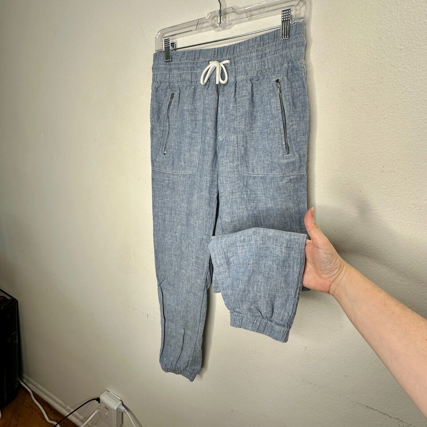 Athleta Chambray Blue Cabo Casual Linen Jogger Pant Tie Waist Front Zip 4