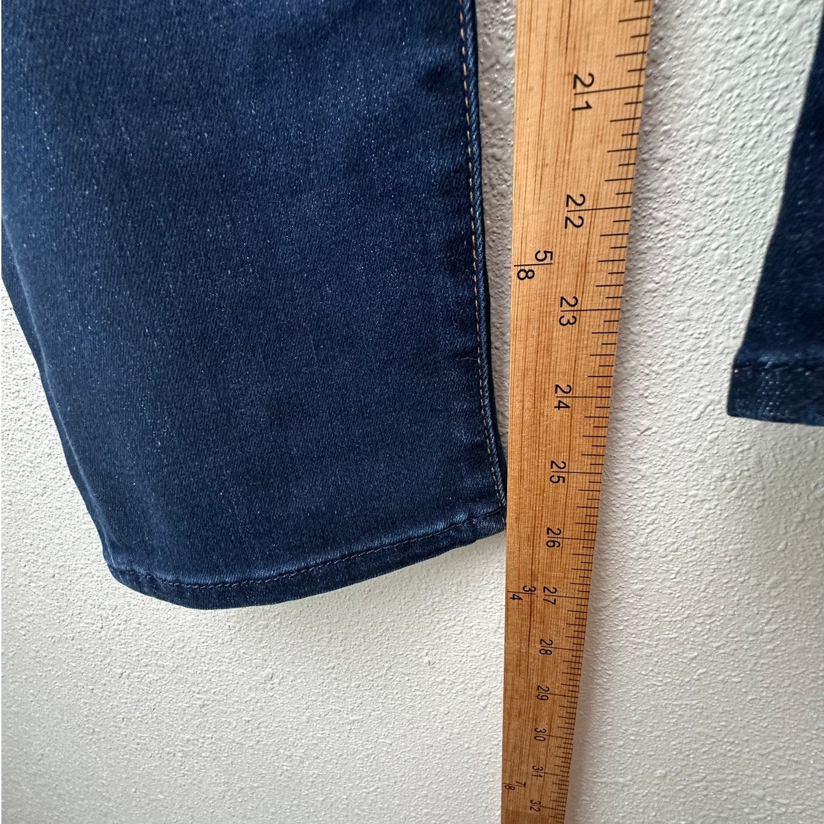 NWT 7 For All Mankind Kimmie Crop Skinny Jeans Dark Blue Women’s 33