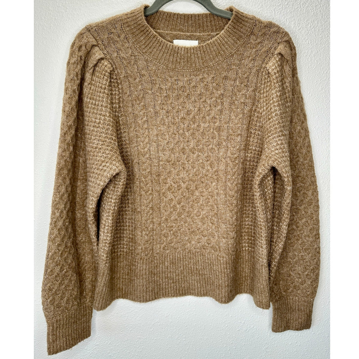 Abercombie & Fitch Tan Knit Pleated Puff Shoulder Round Neck Sweater L