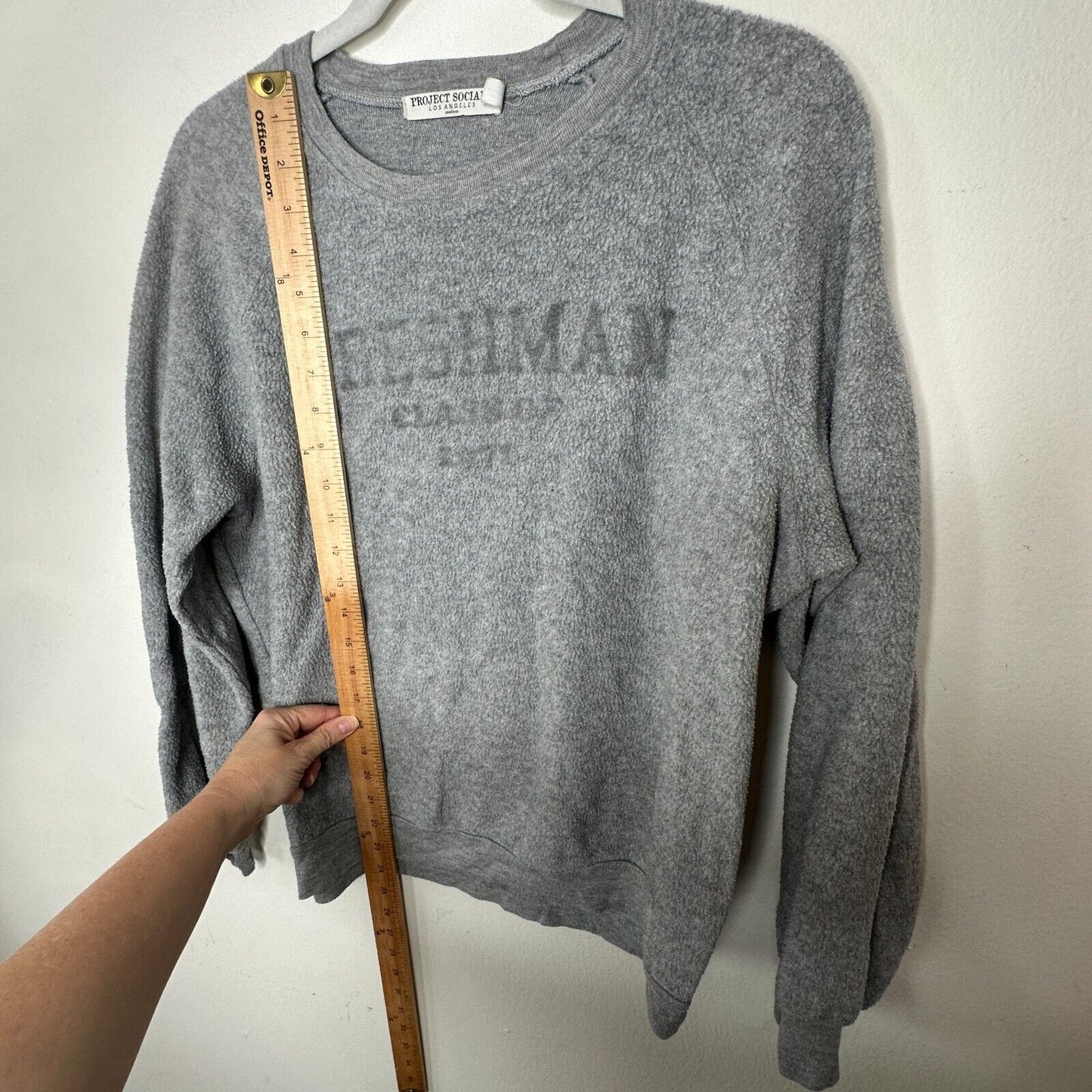 Project Social T Freshman Class of '71 Soft Gray Long Sleeve Sweater Jumper Med
