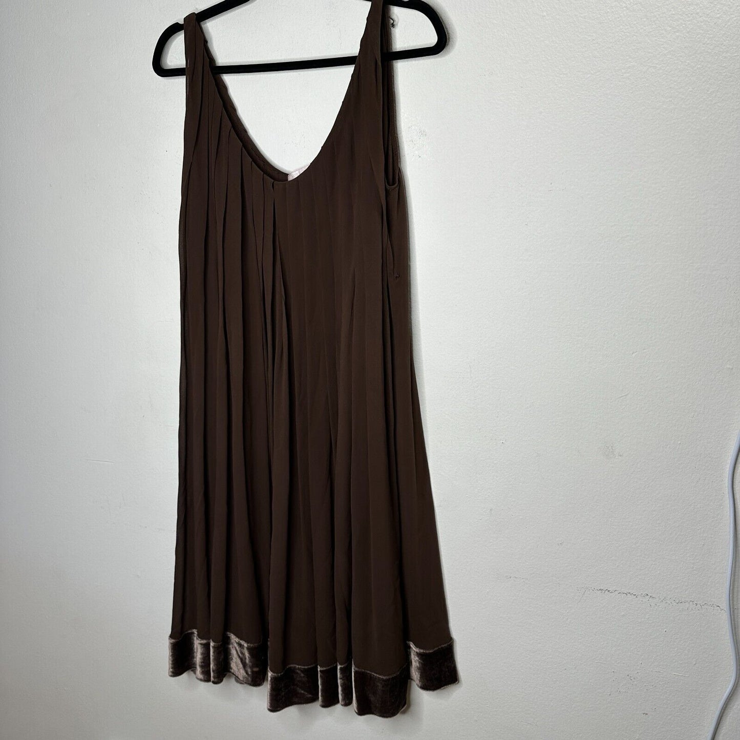 Rebecca Chocolate Flowy Sheer Pleated Round Neck Sleeveless Velvet Hem Dress 2
