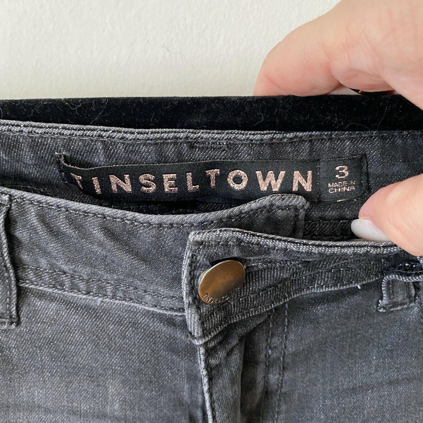 Fashion Nova Tinseltown Charcoal Gray Distressed Knees Raw Hem Skinny Jean 3