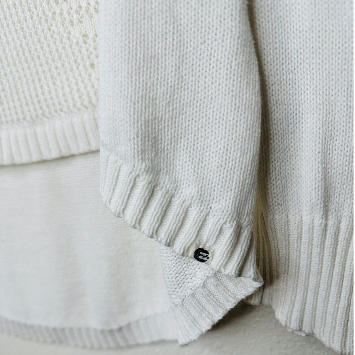 Billabong White Boat Neck High Low Shark Knit Pattern Sweater M