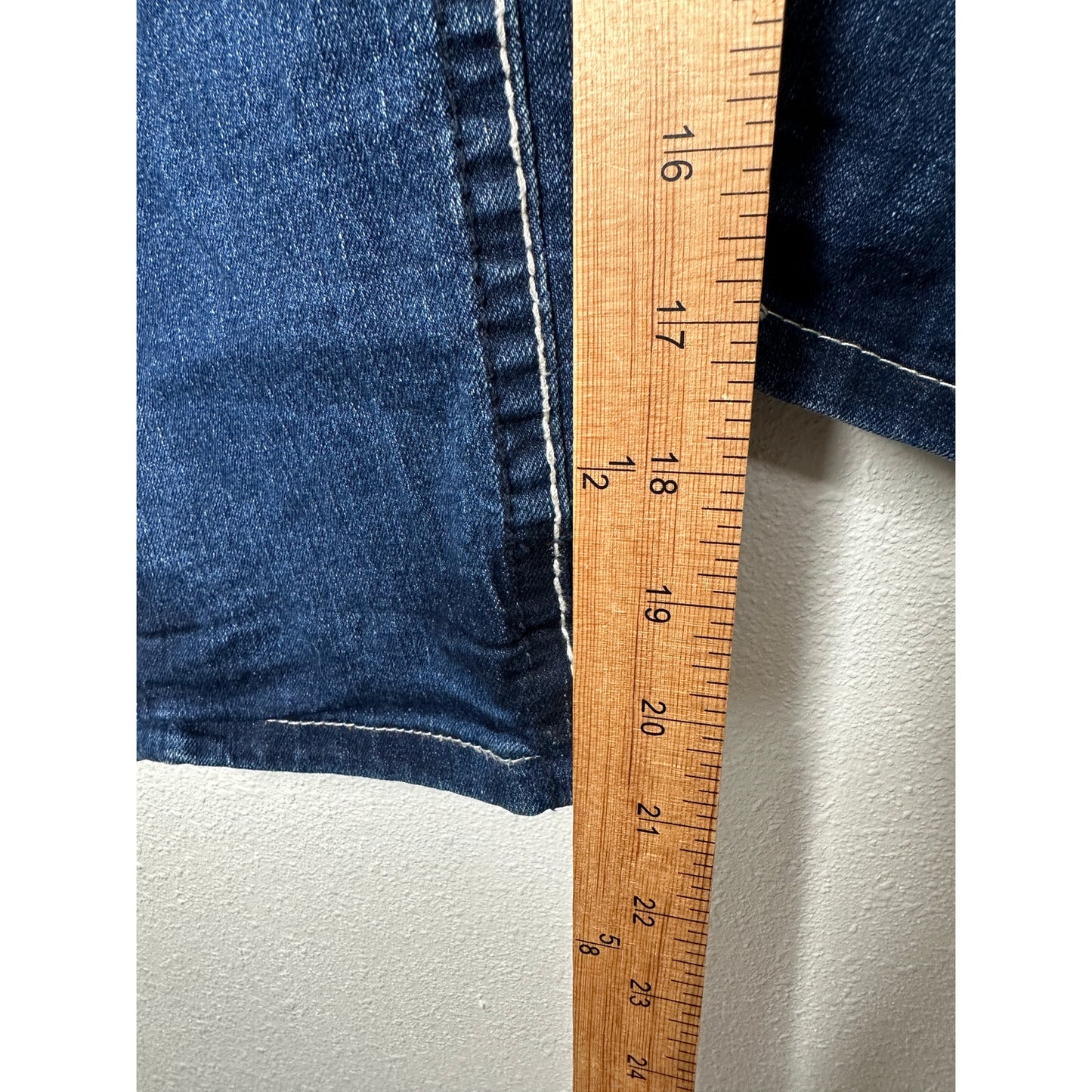Wallflower Dark Blue Wash Low Rise Whiskered Embroidered Crop Jean 28