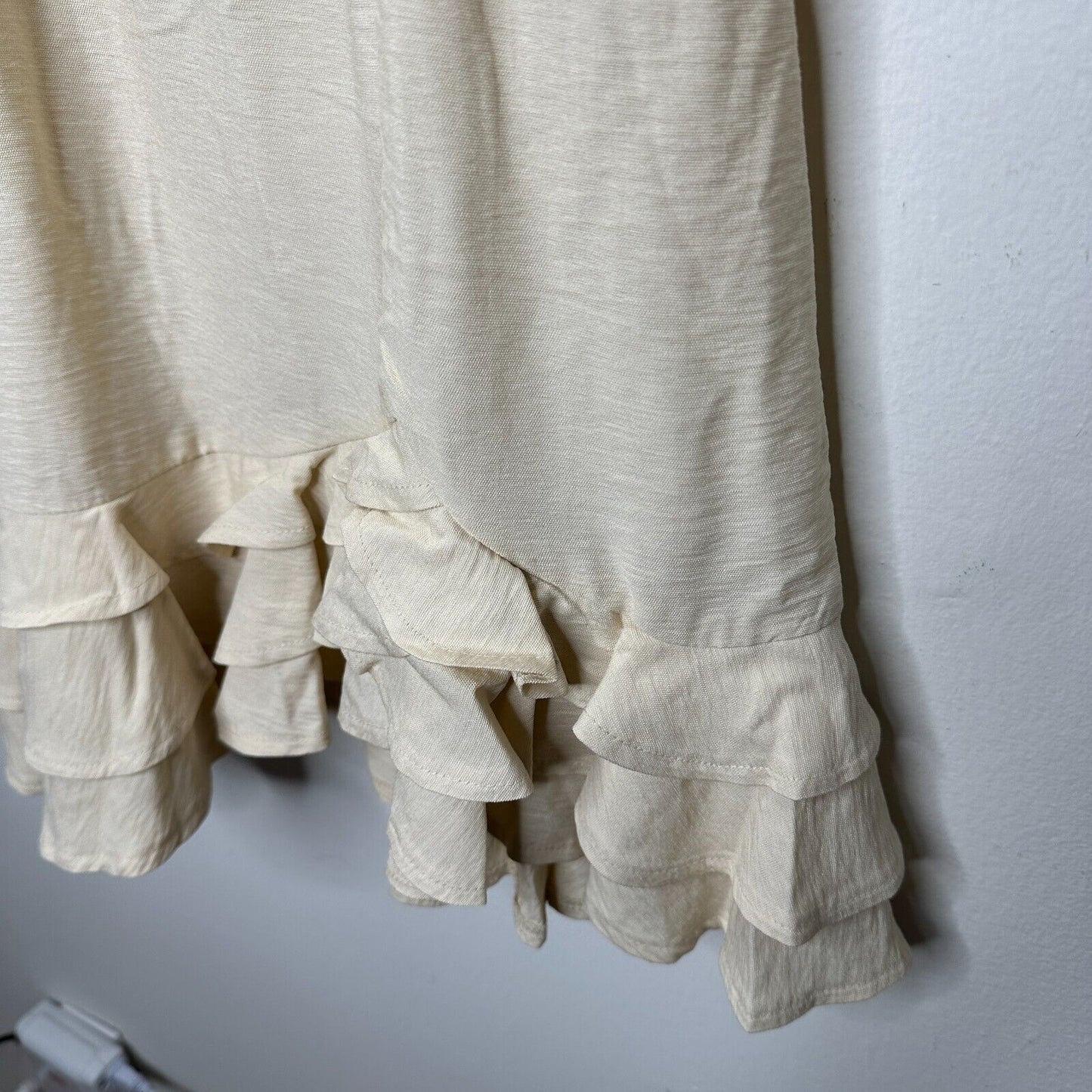 Saints + Secrets Creamy Beige Structured Bodice Tiered Ruffle & Hem Mini Dress M