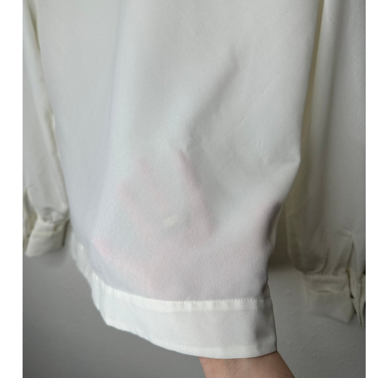 Martinique Ivory Long Sleeve V-Neck Bronze Button Up Blouse Top 6