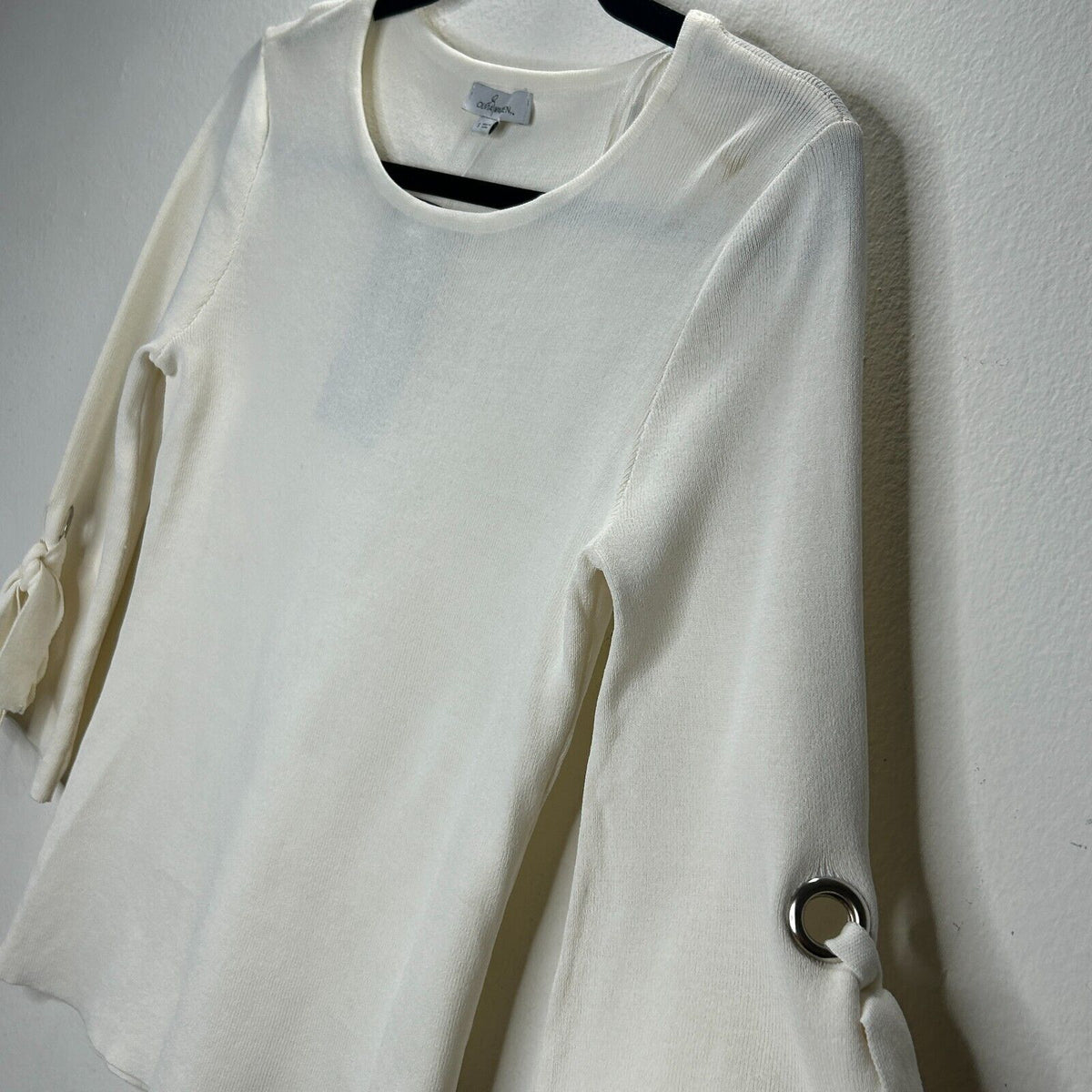 NWT Olivia Warren Off-White Round Neck 3/4 Grommet Tie-Sleeve Sweater Small