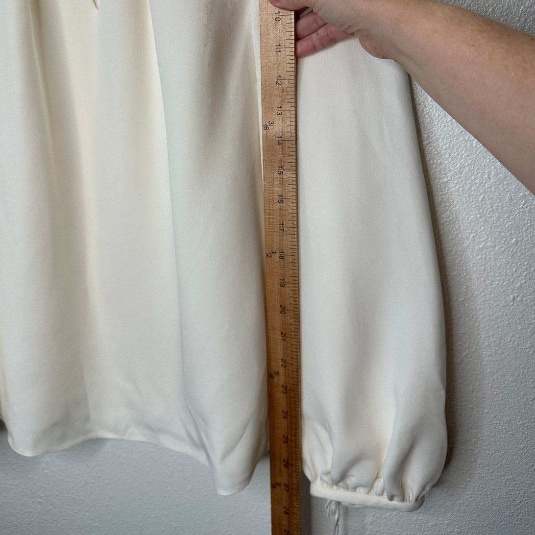 NWT Valentino Ivory 100% Silk Chain Detail V-Neck Long Sleeve Blouse 48 / 12