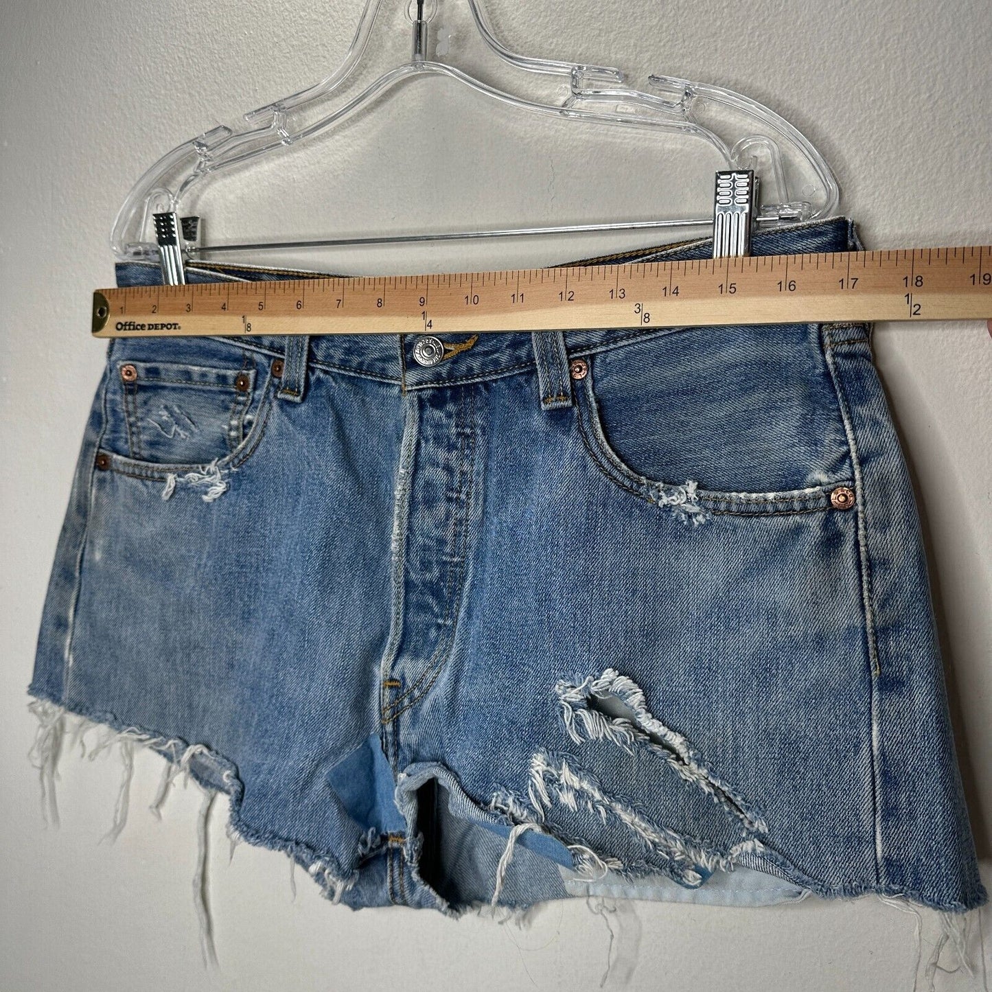 Levis 501 Medium Blue Wash Button Fly Distressed Raw Hem Shorts 34