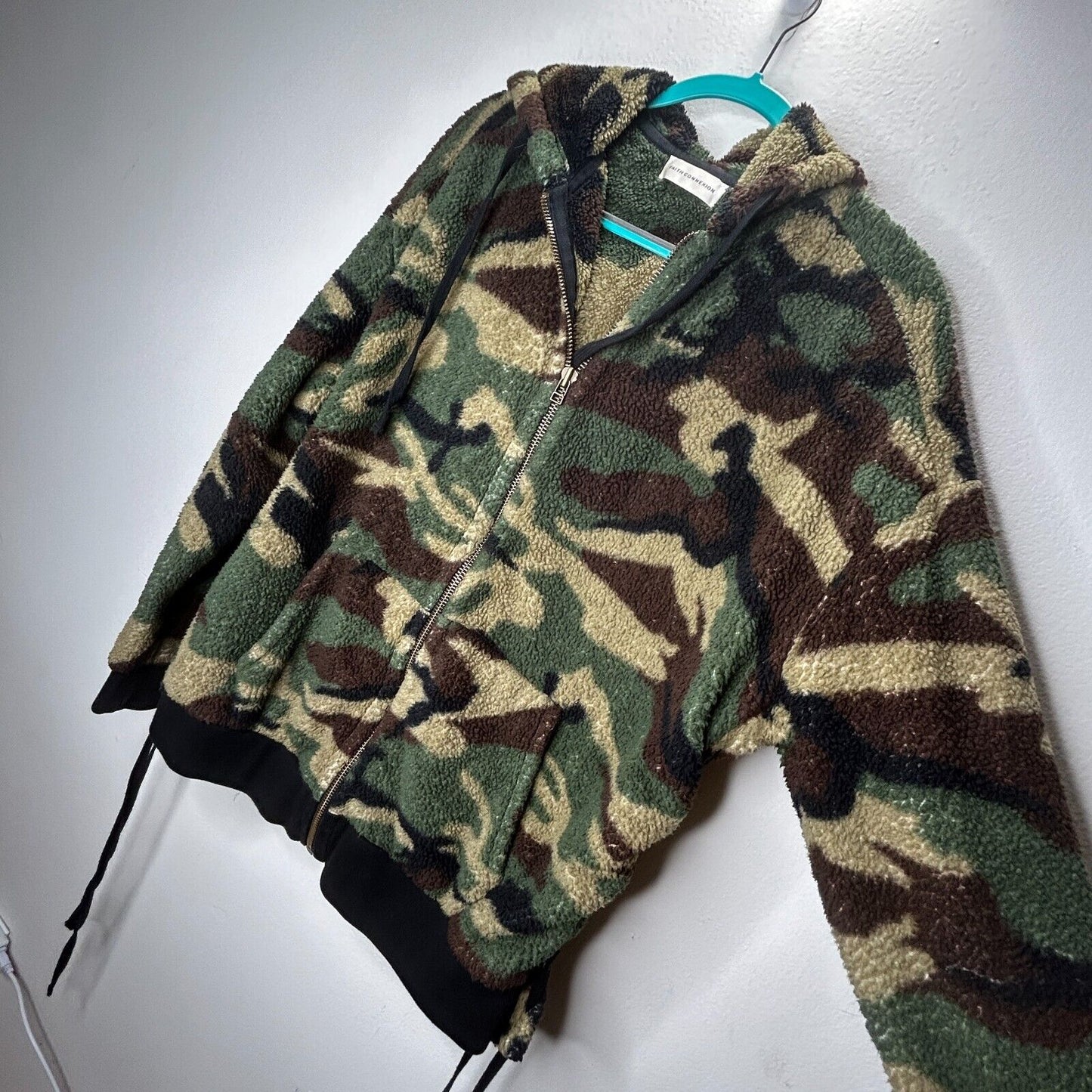 Faith Connexion Camo Sherpa Zip Hoodie Jacket Split Kangaroo Pocket Lace Side SM