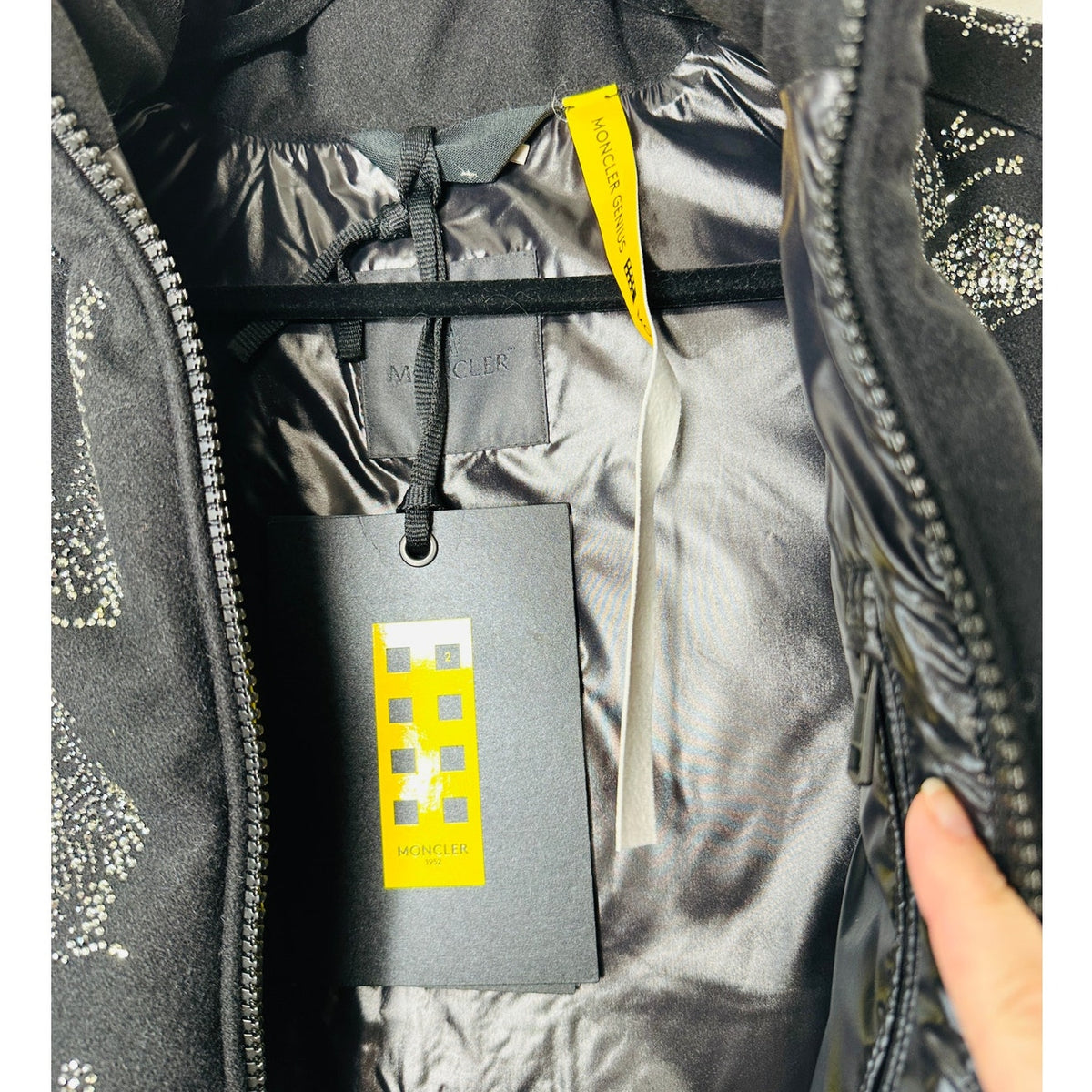 NWT RARE Moncler Titan Gilet Black Rhinestone Winter Ski Motif Vest 3 / Large