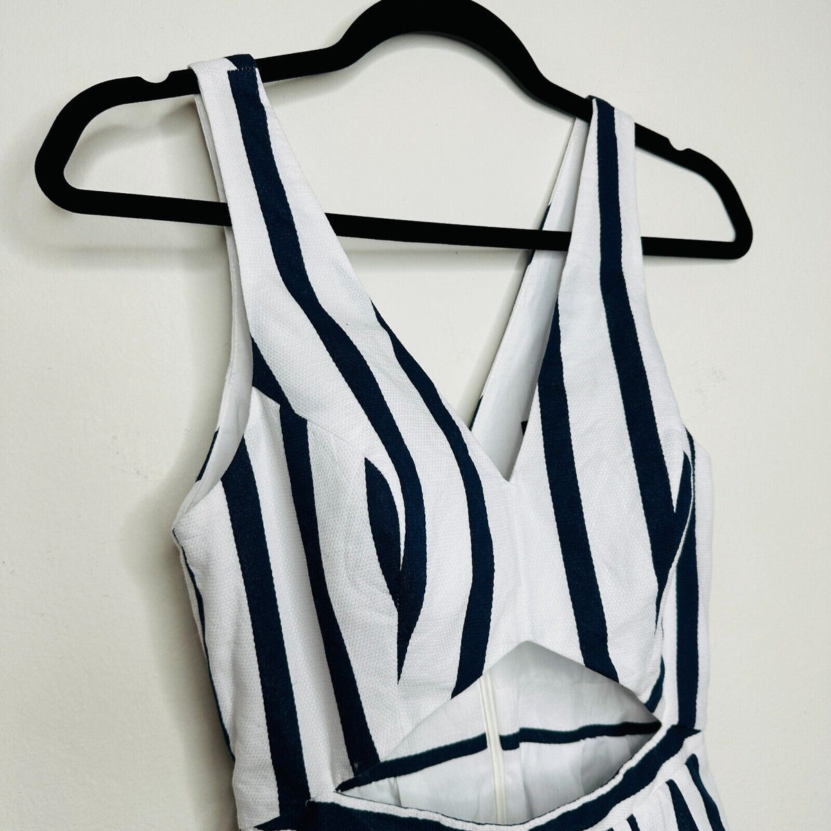 Topshop Navy and White Stripe Triangle Waist Cutout VNeck Nautical Mini Dress 4