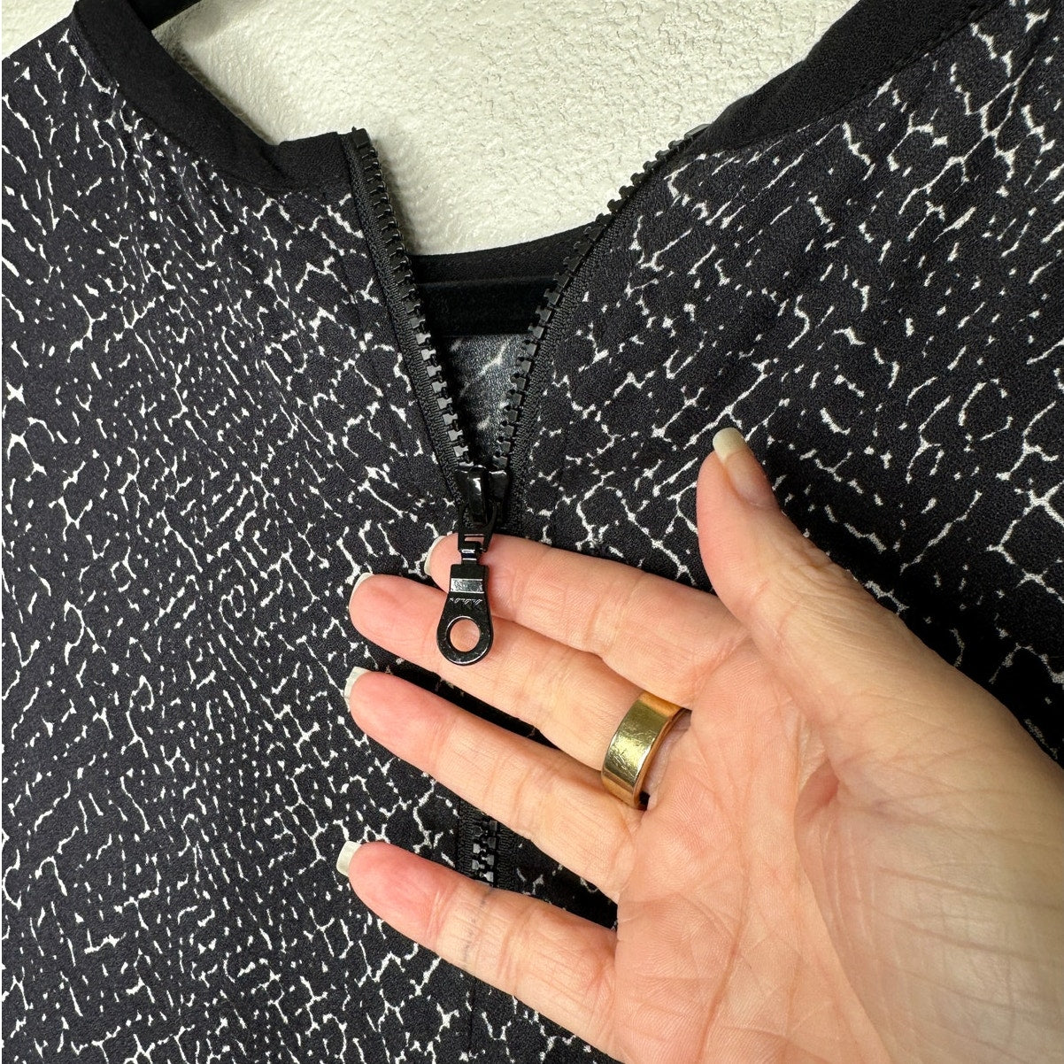 LA Made Black Cream Snake Print Front Pocket Back Zip Shirt Top S