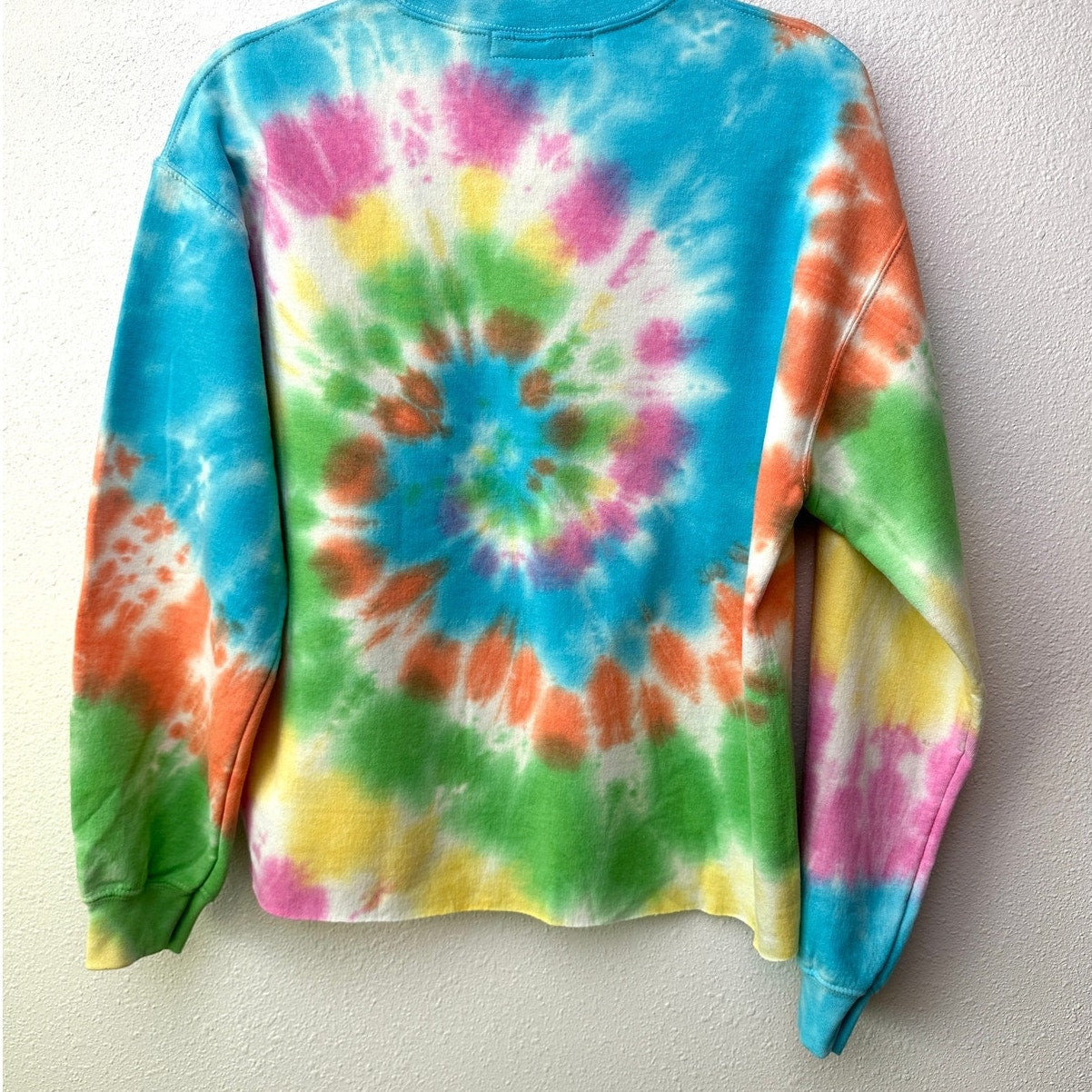 John Eshaya JET Pastel Rainbow Tie-Dye Smiley Face Sweatshirt Long Sleeve (M/L)
