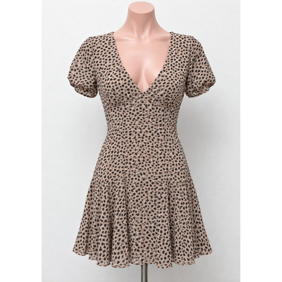 Morning Mist Peach Black Polka Dot Splotch Lined VNeck Short Sleeve Mini Dress S