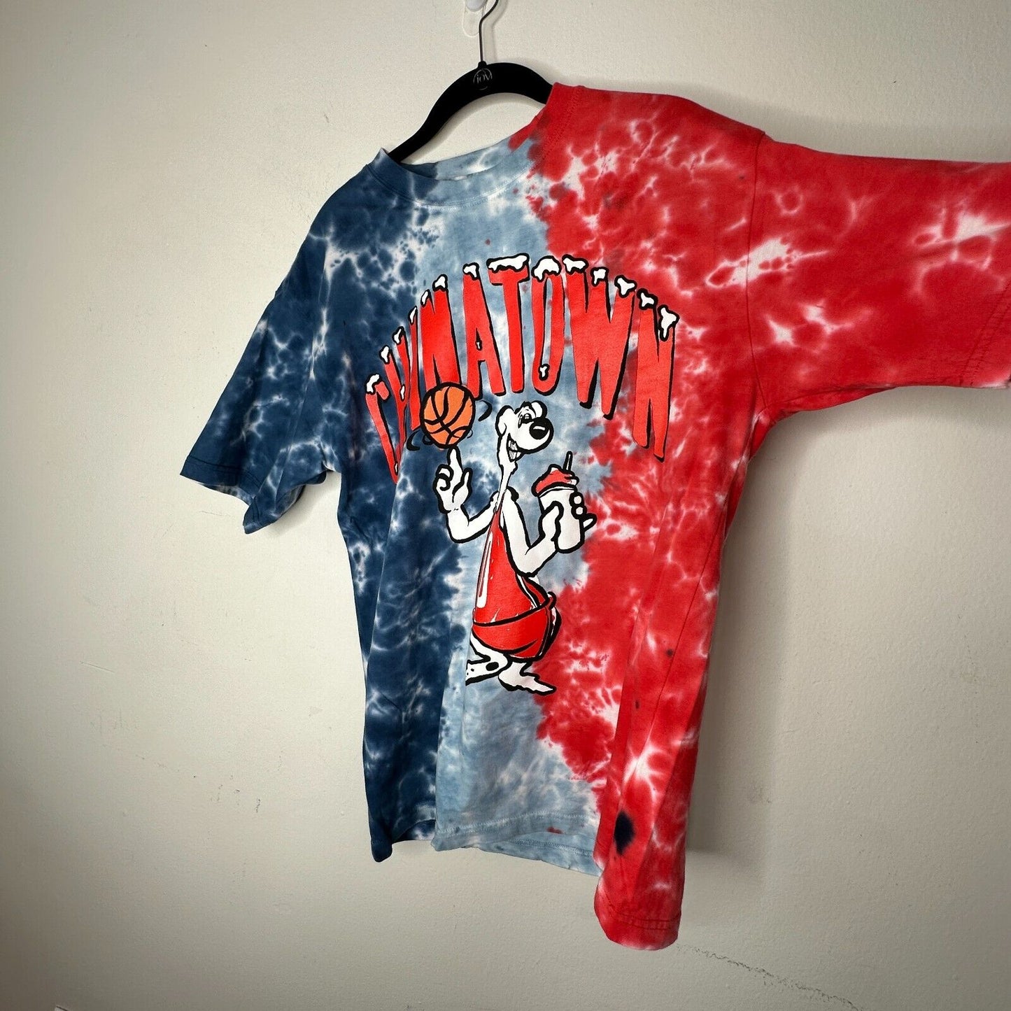 NWOT Chinatown Market Red White & Blue Tie Dye Short Sleeve Basketball Tee M