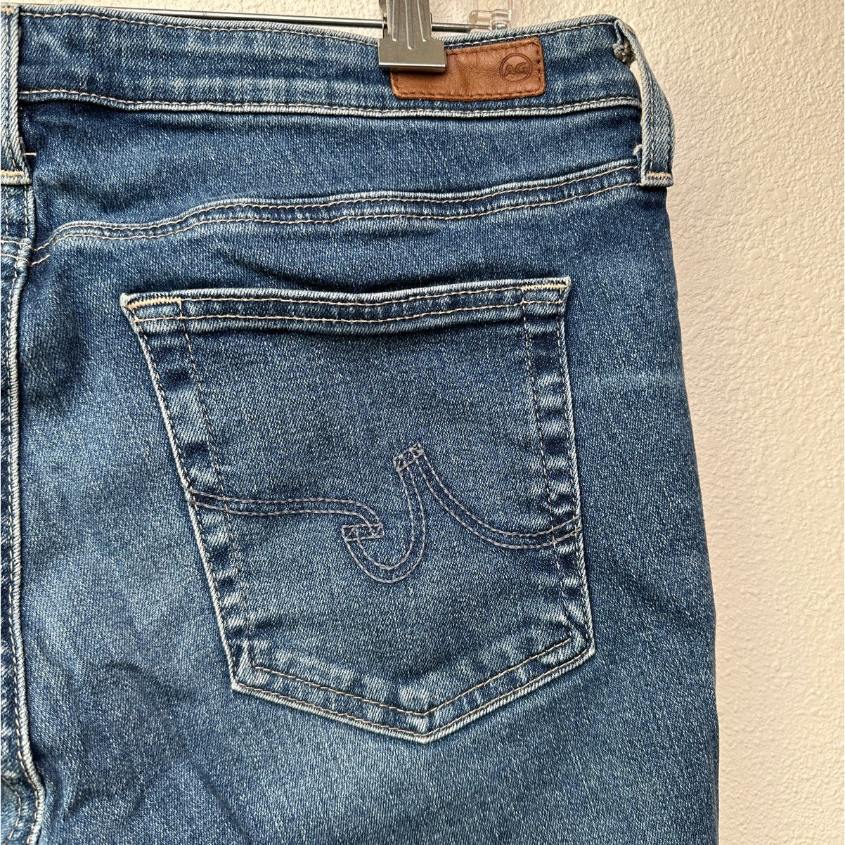 AG women’s The Prima cigarette leg jeans medium wash raw cuffed hem US 32R