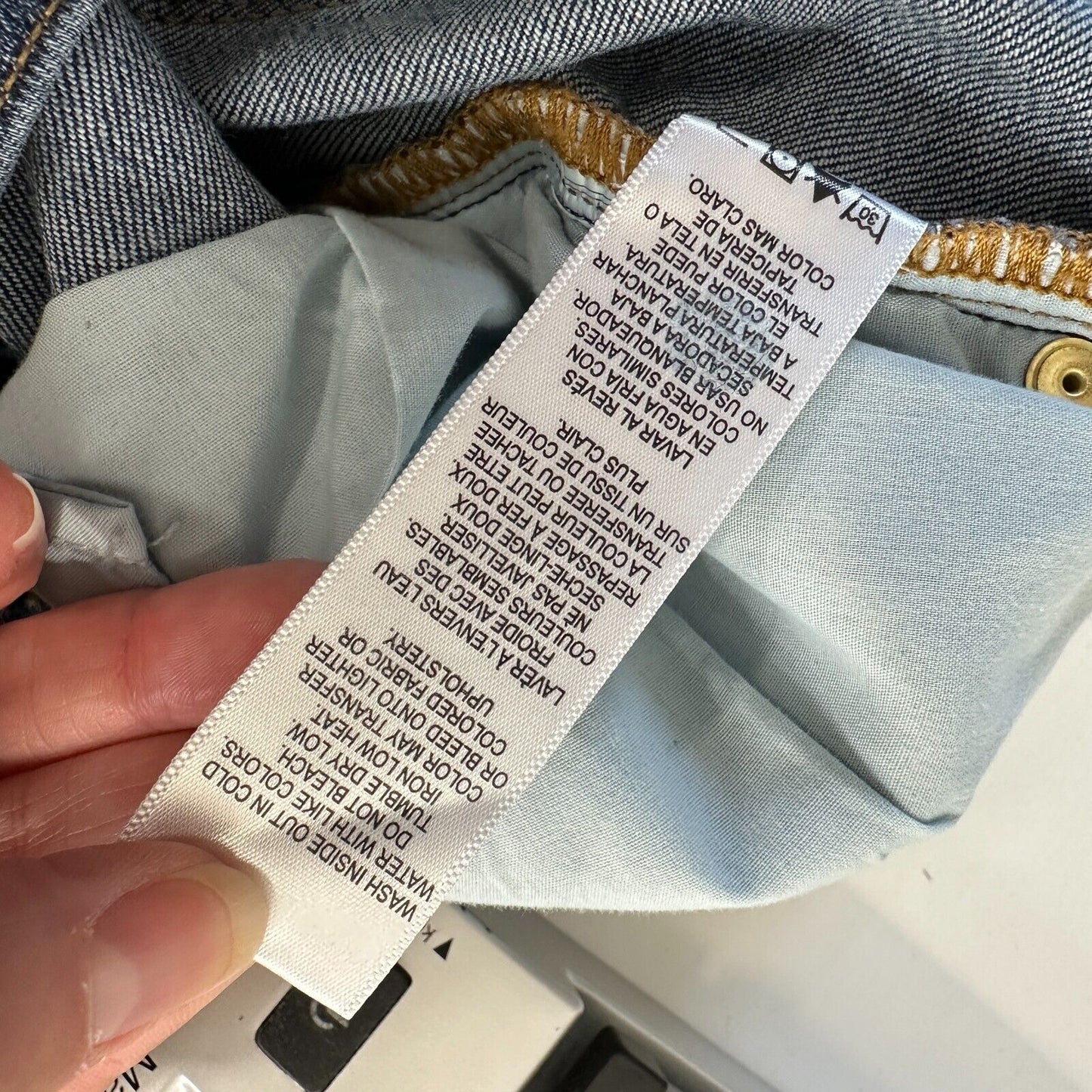 Frame Le Cutoff Medium Blue Wash Distressed Raw Hem Front Zip Jean Shorts 31