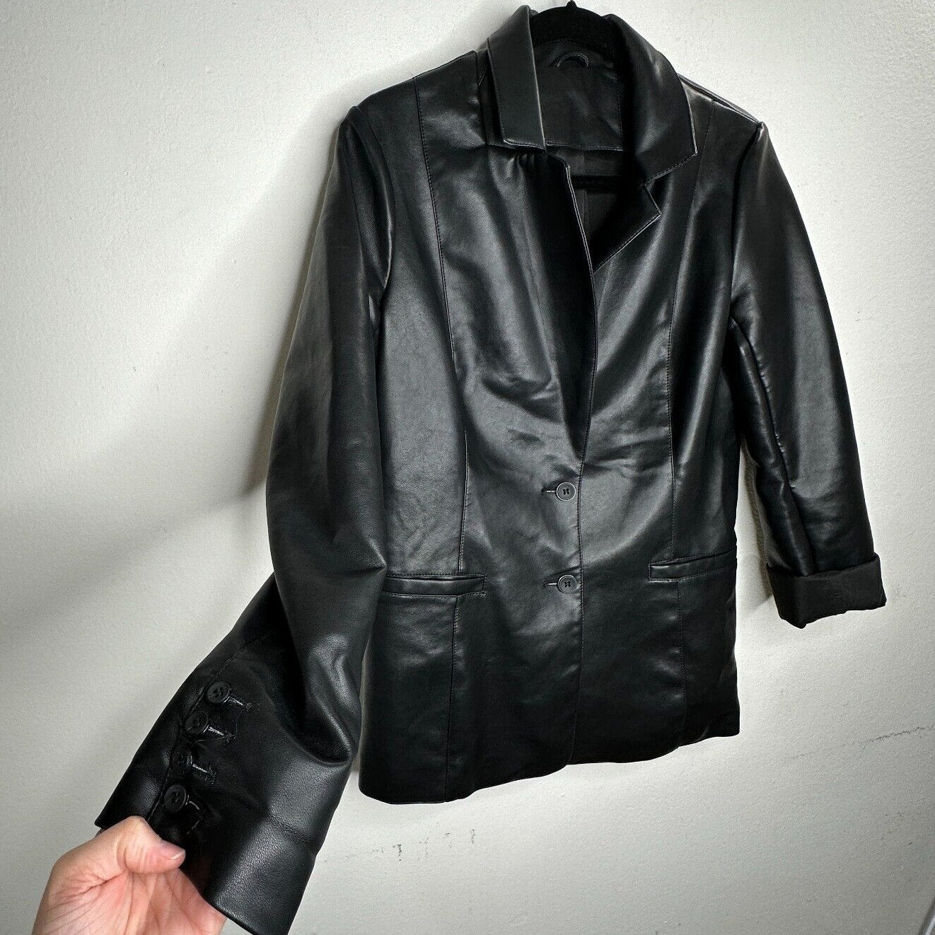 Black Leatherette 2-Button Narrow Lapel Welt Pockets Button Sleeve Blazer Medium