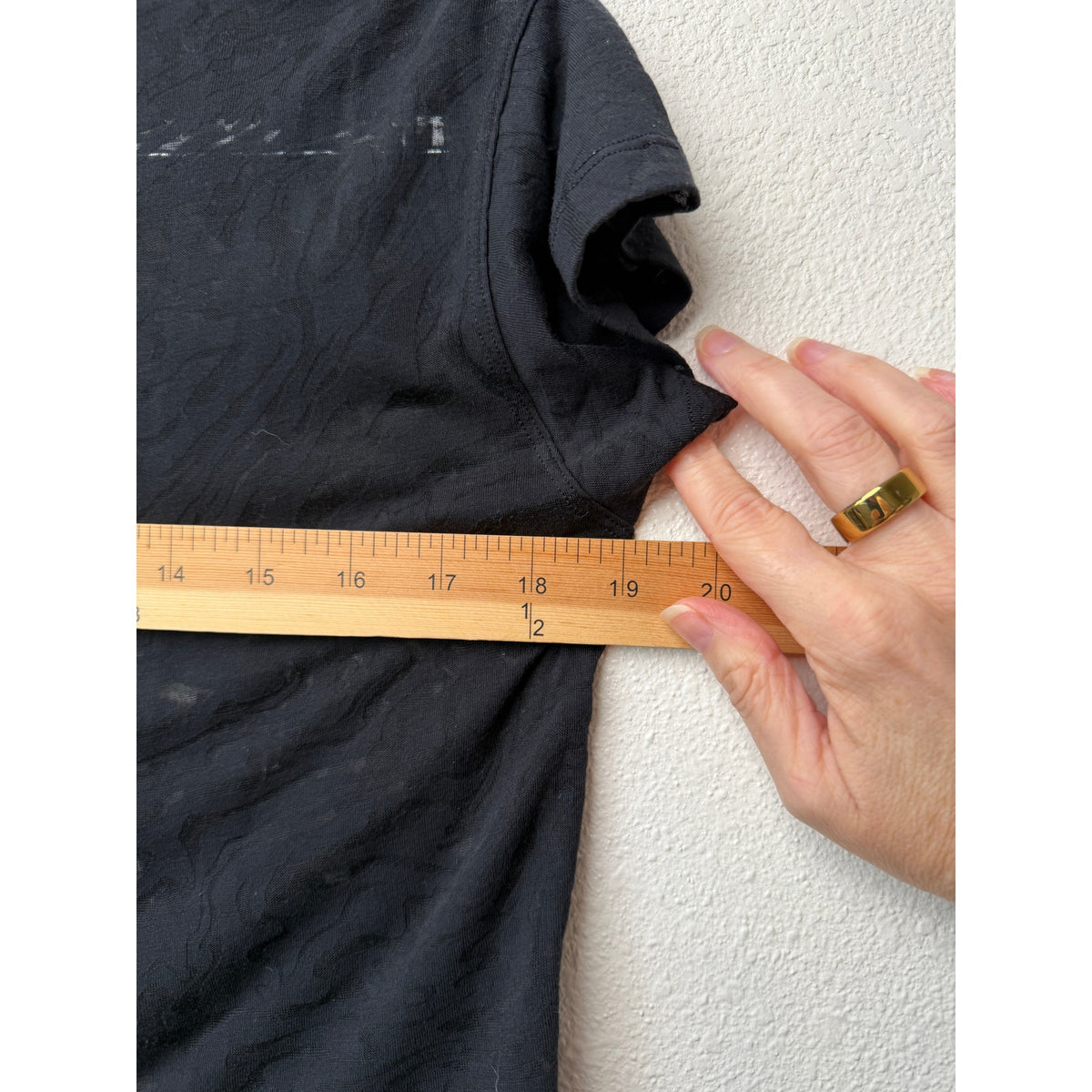 Lululemon All Yours Cropped T-Shirt Veil Black Women Size 8